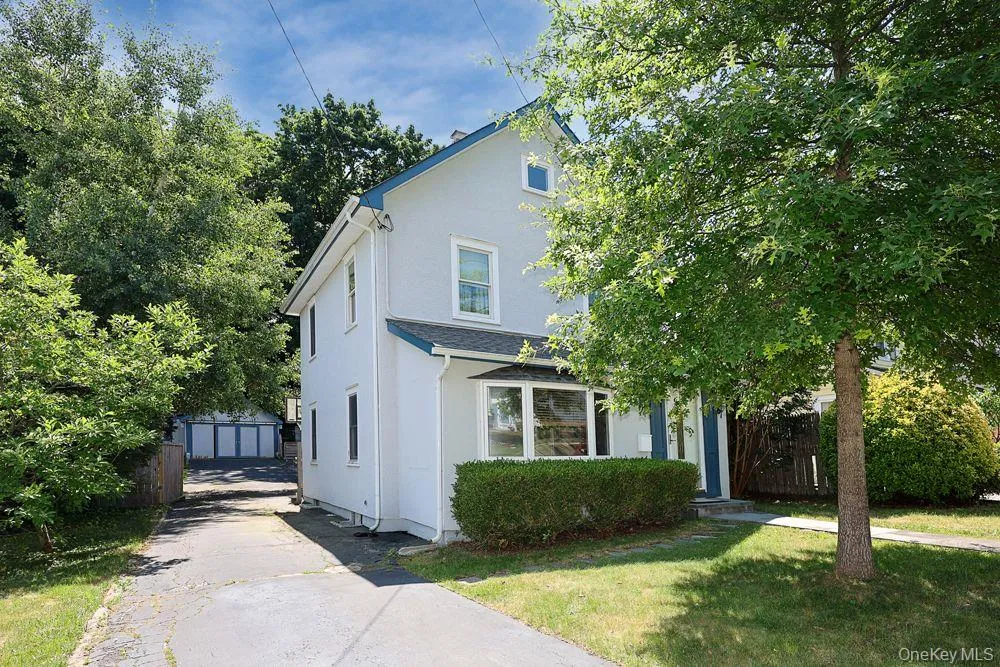 81 Summers Street, Oyster Bay, NY, 3 Bedrooms Bedrooms, 7 Rooms Rooms,2 BathroomsBathrooms,Residential,For Rent,Summers,0,1006593 81 Summers Street, Oyster Bay, NY, 3 Bedrooms Bedrooms, 7 Rooms Rooms,2 BathroomsBathrooms,Residential,For Rent,Summers,0,1006593
