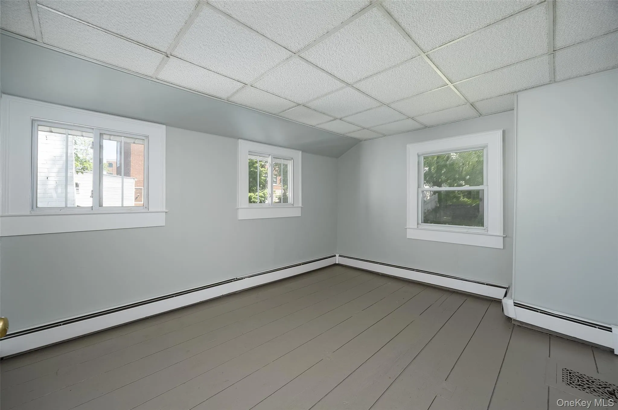 29 Delano Street, Poughkeepsie, NY, 3 Bedrooms Bedrooms, 6 Rooms Rooms,1 BathroomBathrooms,Residential Lease,For Rent,Delano,0,1006596 29 Delano Street, Poughkeepsie, NY, 3 Bedrooms Bedrooms, 6 Rooms Rooms,1 BathroomBathrooms,Residential Lease,For Rent,Delano,0,1006596