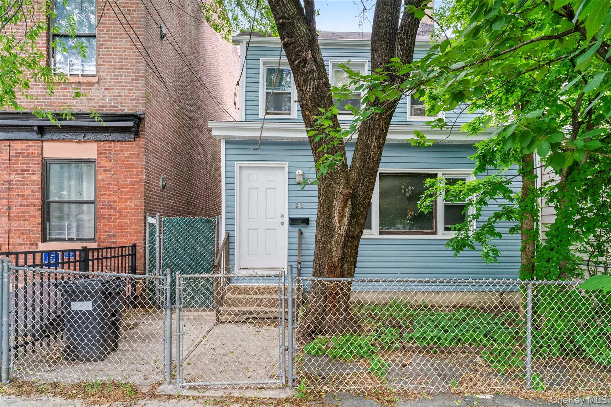 218 Targee Street, New York, NY, 3 Bedrooms Bedrooms, 6 Rooms Rooms,1 BathroomBathrooms,Residential,For Rent,Targee Street,0,1006597 218 Targee Street, New York, NY, 3 Bedrooms Bedrooms, 6 Rooms Rooms,1 BathroomBathrooms,Residential,For Rent,Targee Street,0,1006597