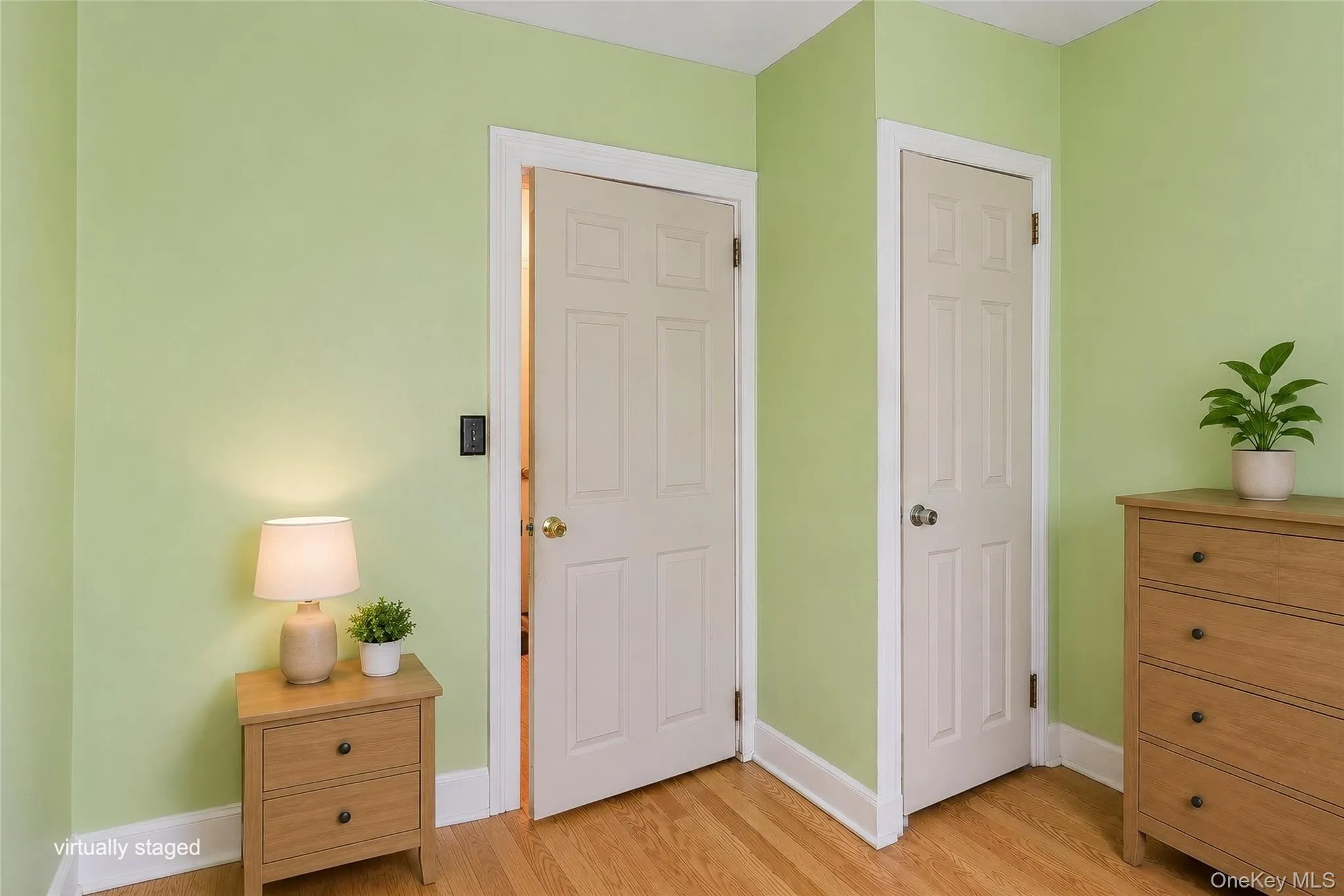 218 Targee Street, New York, NY, 3 Bedrooms Bedrooms, 6 Rooms Rooms,1 BathroomBathrooms,Residential,For Rent,Targee Street,0,1006597 218 Targee Street, New York, NY, 3 Bedrooms Bedrooms, 6 Rooms Rooms,1 BathroomBathrooms,Residential,For Rent,Targee Street,0,1006597
