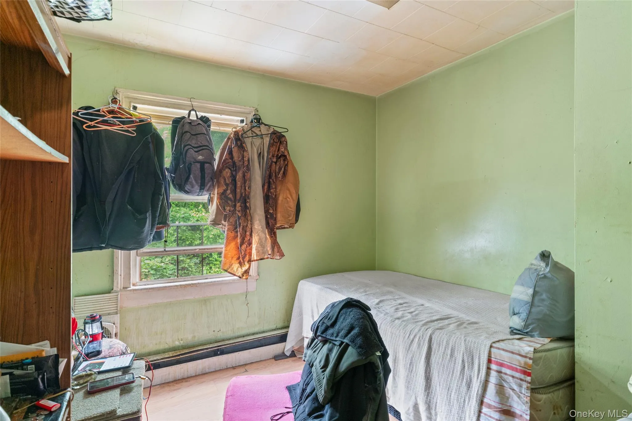 218 Targee Street, New York, NY, 3 Bedrooms Bedrooms, 6 Rooms Rooms,1 BathroomBathrooms,Residential,For Rent,Targee Street,0,1006597 218 Targee Street, New York, NY, 3 Bedrooms Bedrooms, 6 Rooms Rooms,1 BathroomBathrooms,Residential,For Rent,Targee Street,0,1006597
