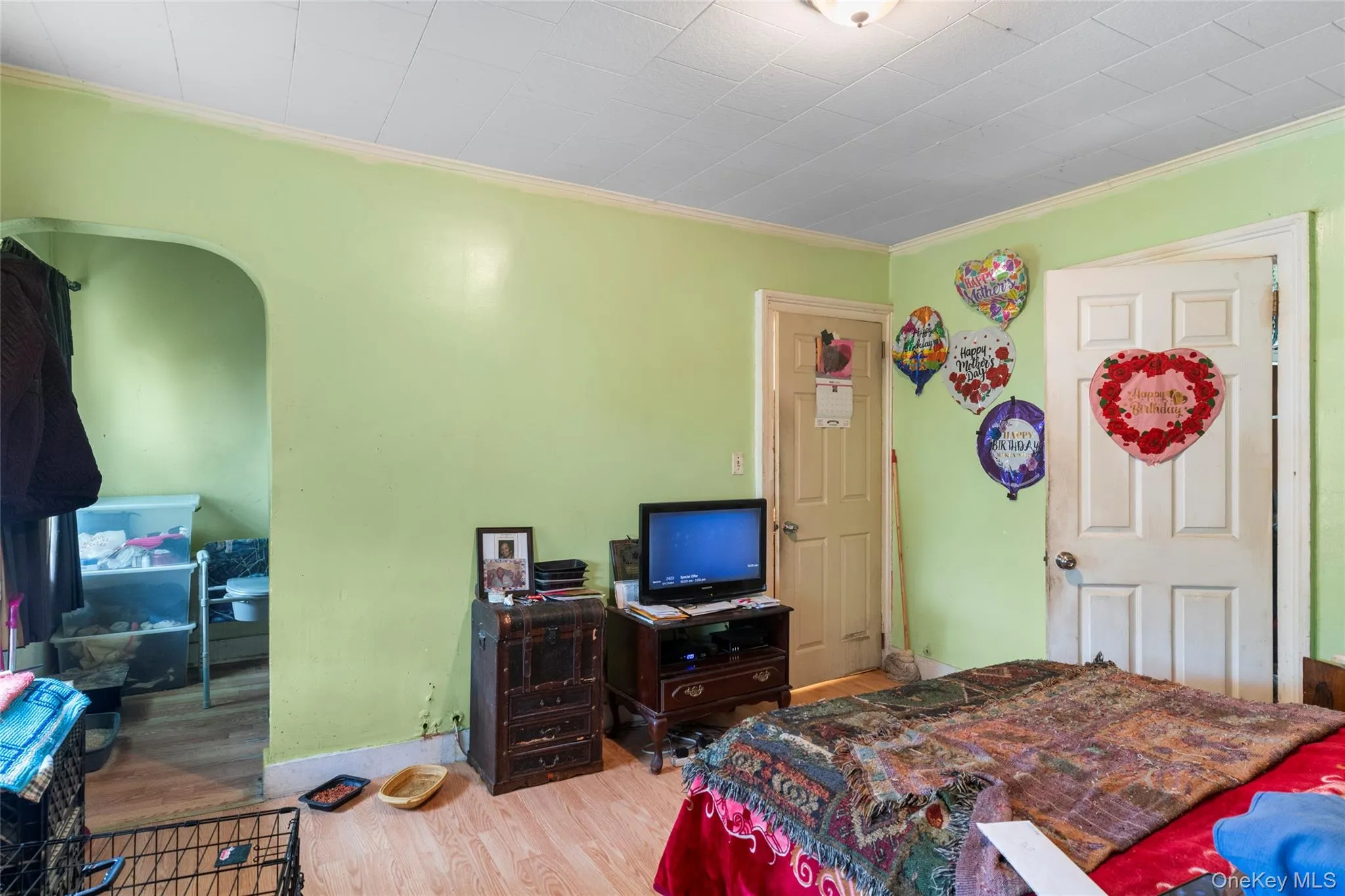 218 Targee Street, New York, NY, 3 Bedrooms Bedrooms, 6 Rooms Rooms,1 BathroomBathrooms,Residential,For Rent,Targee Street,0,1006597 218 Targee Street, New York, NY, 3 Bedrooms Bedrooms, 6 Rooms Rooms,1 BathroomBathrooms,Residential,For Rent,Targee Street,0,1006597