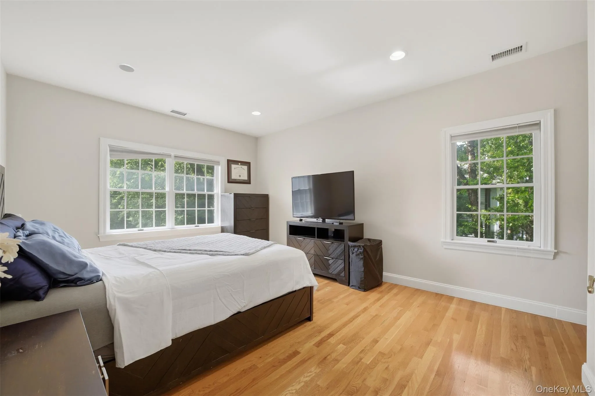 19 Shelley Lane, Harrison, NY, 6 Bedrooms Bedrooms, 12 Rooms Rooms,6 BathroomsBathrooms,Residential,For Rent,Shelley,0,1006600 19 Shelley Lane, Harrison, NY, 6 Bedrooms Bedrooms, 12 Rooms Rooms,6 BathroomsBathrooms,Residential,For Rent,Shelley,0,1006600