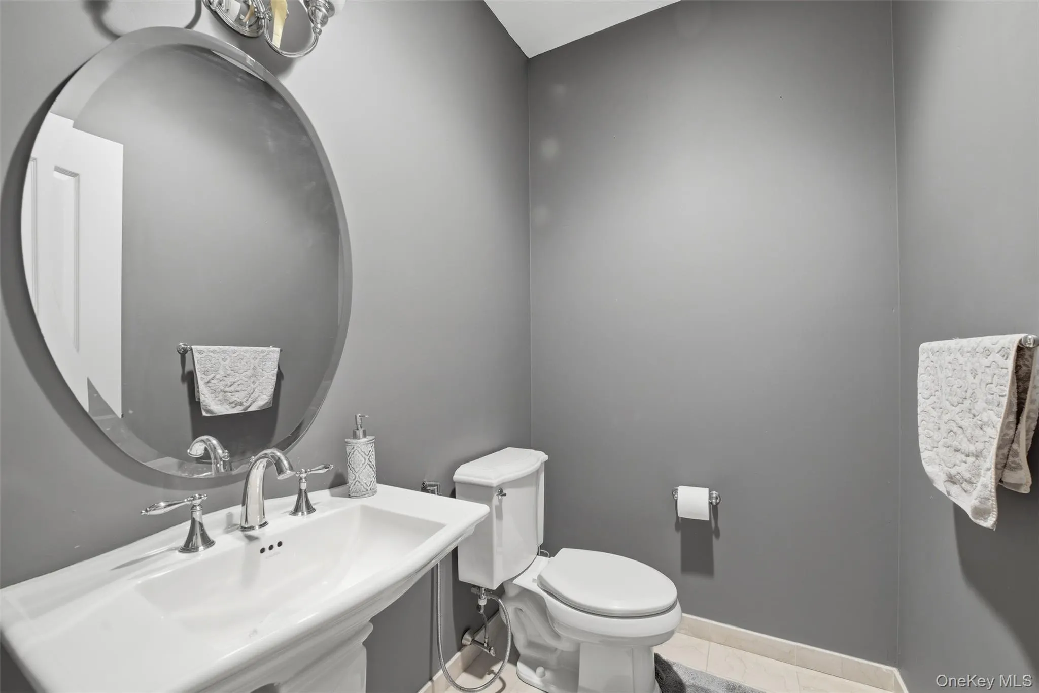 Powder Room Powder Room