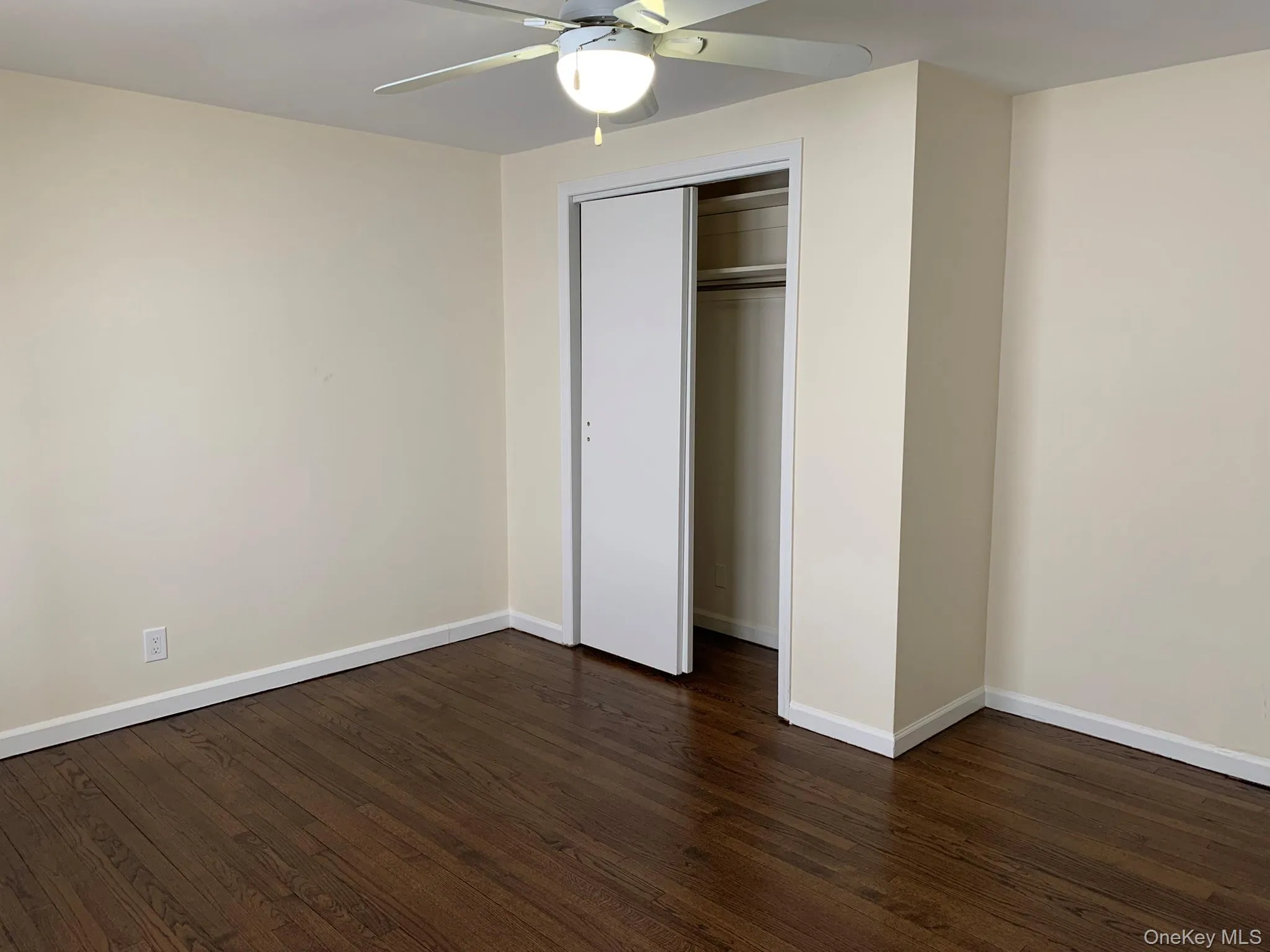 24 Hall Avenue, Eastchester, NY, 3 Bedrooms Bedrooms, 10 Rooms Rooms,2 BathroomsBathrooms,Residential Lease,For Rent,Hall,0,1006604 24 Hall Avenue, Eastchester, NY, 3 Bedrooms Bedrooms, 10 Rooms Rooms,2 BathroomsBathrooms,Residential Lease,For Rent,Hall,0,1006604