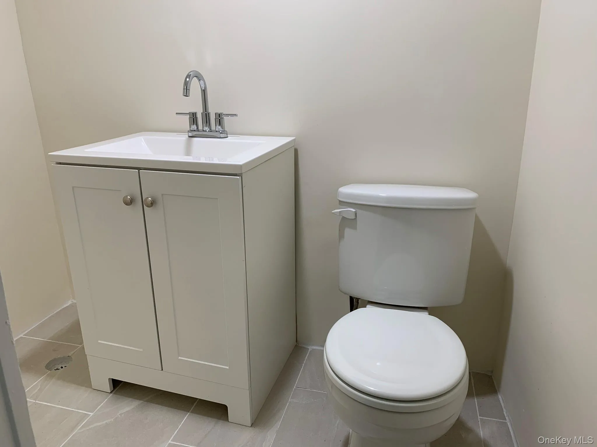 24 Hall Avenue, Eastchester, NY, 3 Bedrooms Bedrooms, 10 Rooms Rooms,2 BathroomsBathrooms,Residential Lease,For Rent,Hall,0,1006604 24 Hall Avenue, Eastchester, NY, 3 Bedrooms Bedrooms, 10 Rooms Rooms,2 BathroomsBathrooms,Residential Lease,For Rent,Hall,0,1006604