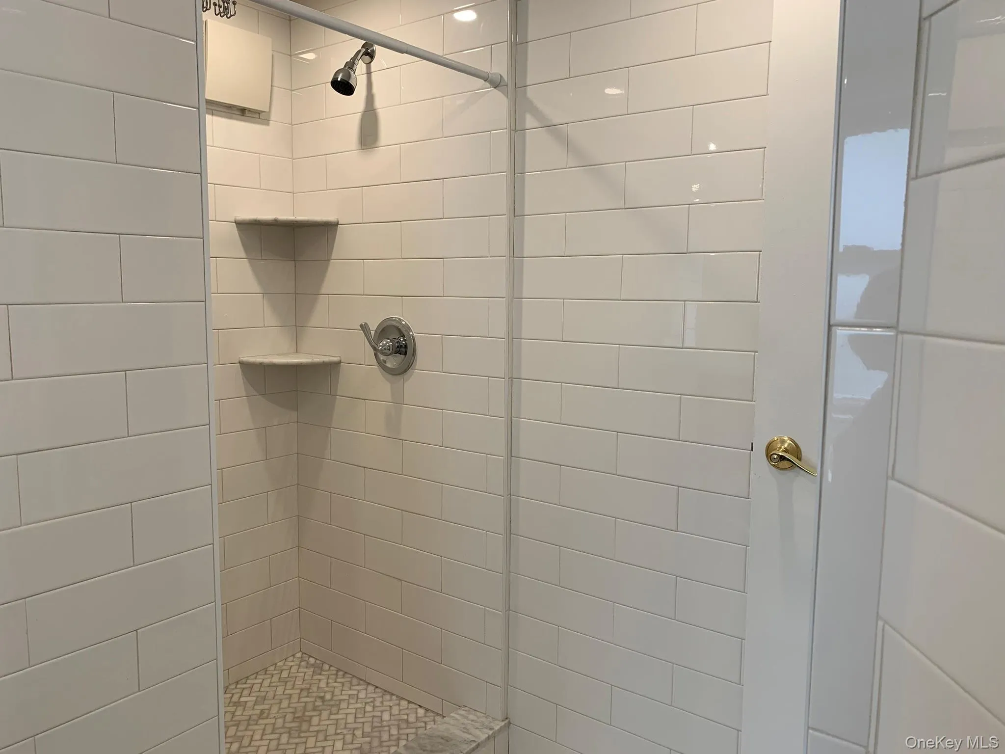 24 Hall Avenue, Eastchester, NY, 3 Bedrooms Bedrooms, 10 Rooms Rooms,2 BathroomsBathrooms,Residential Lease,For Rent,Hall,0,1006604 24 Hall Avenue, Eastchester, NY, 3 Bedrooms Bedrooms, 10 Rooms Rooms,2 BathroomsBathrooms,Residential Lease,For Rent,Hall,0,1006604