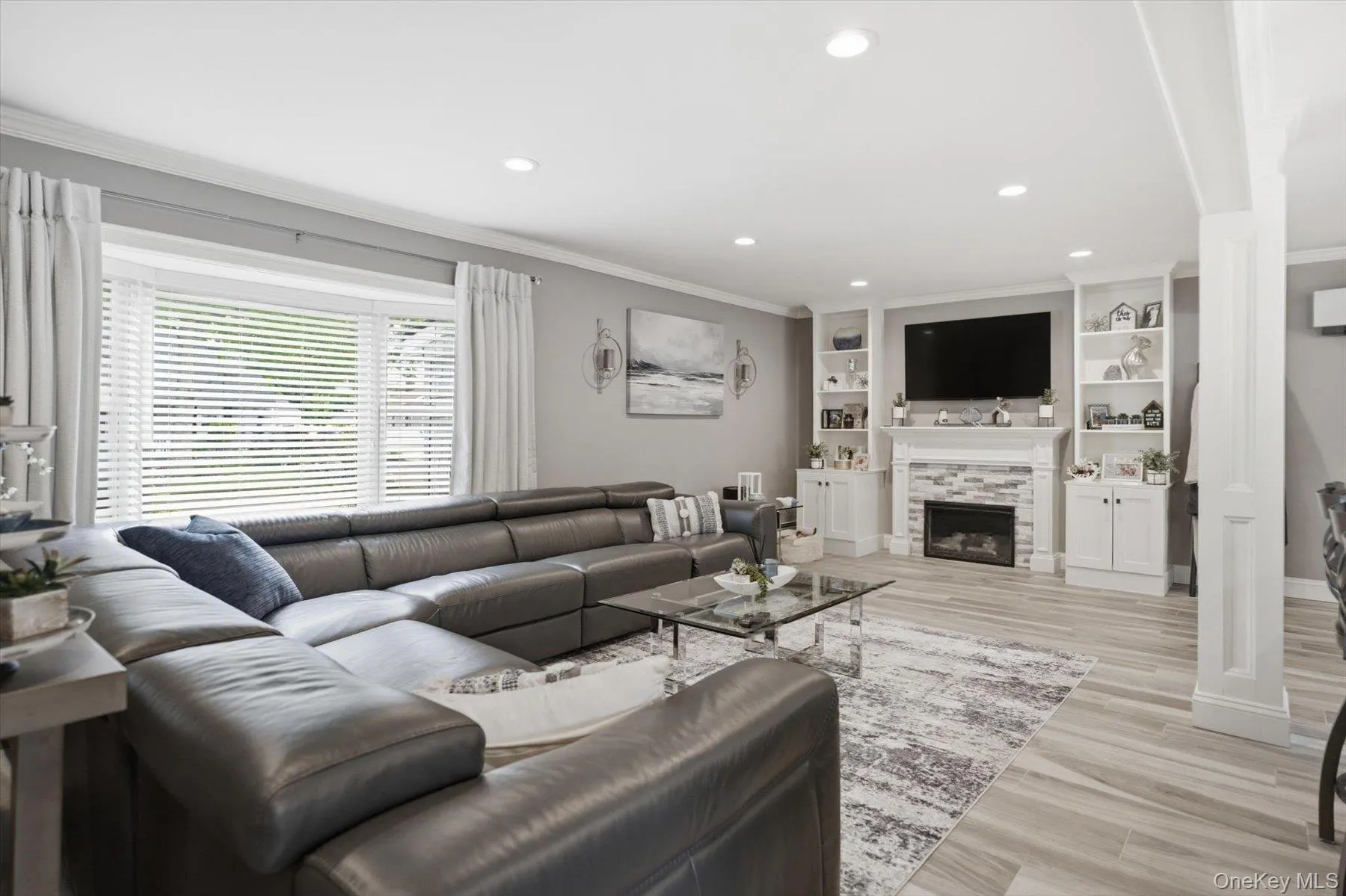 272 Hamilton Avenue, Oyster Bay, NY, 4 Bedrooms Bedrooms, 7 Rooms Rooms,3 BathroomsBathrooms,Residential,For Rent,Hamilton,0,1006609 272 Hamilton Avenue, Oyster Bay, NY, 4 Bedrooms Bedrooms, 7 Rooms Rooms,3 BathroomsBathrooms,Residential,For Rent,Hamilton,0,1006609
