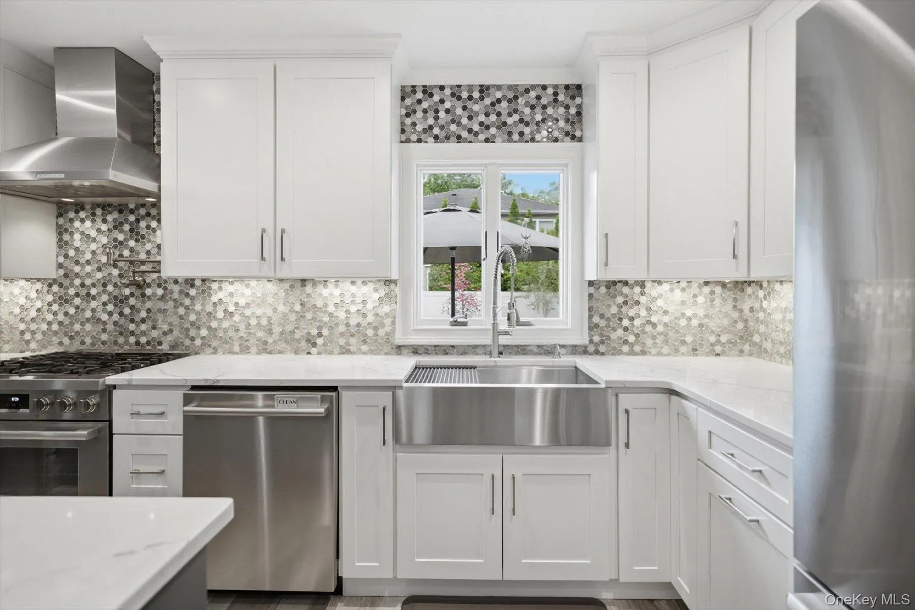 272 Hamilton Avenue, Oyster Bay, NY, 4 Bedrooms Bedrooms, 7 Rooms Rooms,3 BathroomsBathrooms,Residential,For Rent,Hamilton,0,1006609 272 Hamilton Avenue, Oyster Bay, NY, 4 Bedrooms Bedrooms, 7 Rooms Rooms,3 BathroomsBathrooms,Residential,For Rent,Hamilton,0,1006609