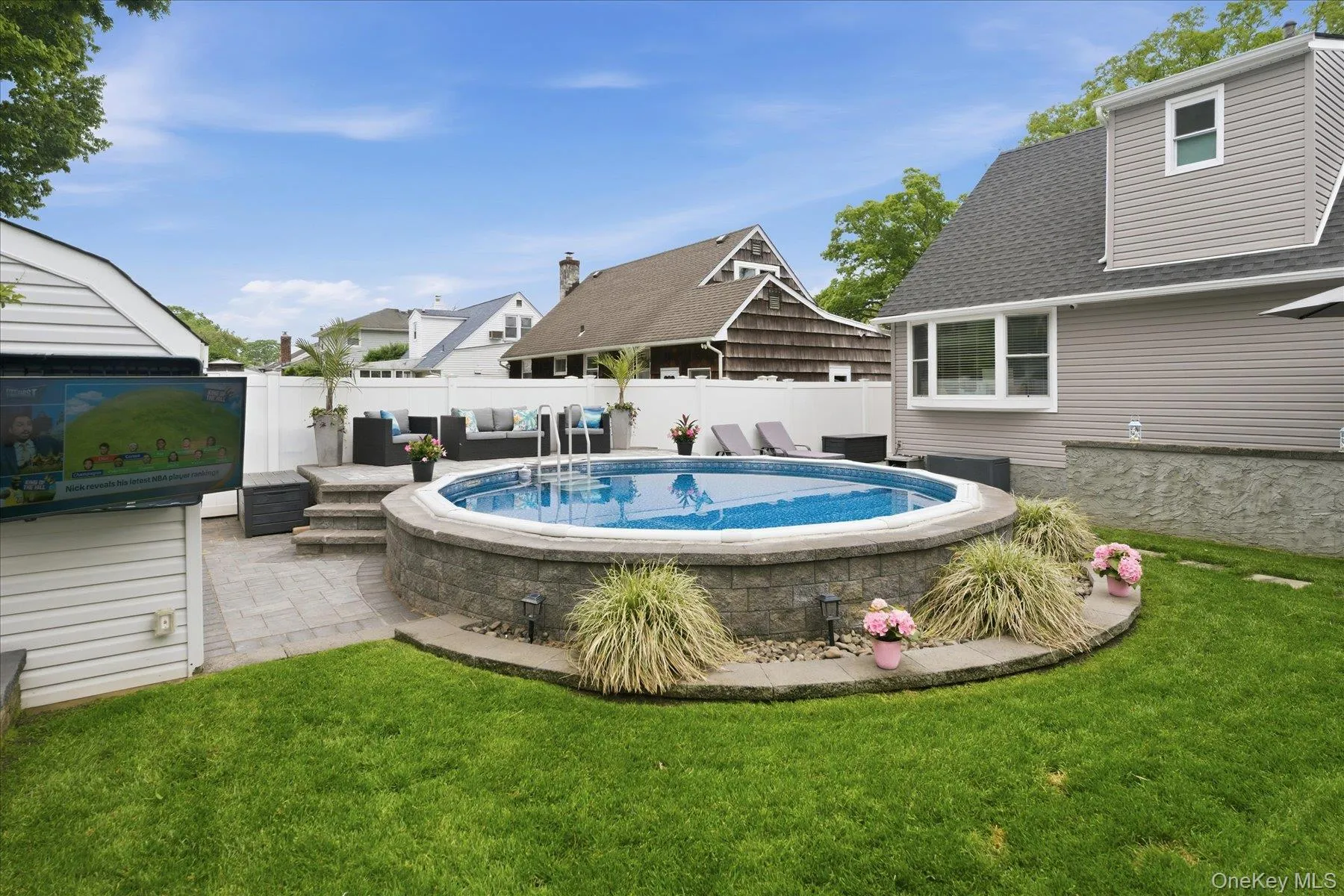 272 Hamilton Avenue, Oyster Bay, NY, 4 Bedrooms Bedrooms, 7 Rooms Rooms,3 BathroomsBathrooms,Residential,For Rent,Hamilton,0,1006609 272 Hamilton Avenue, Oyster Bay, NY, 4 Bedrooms Bedrooms, 7 Rooms Rooms,3 BathroomsBathrooms,Residential,For Rent,Hamilton,0,1006609
