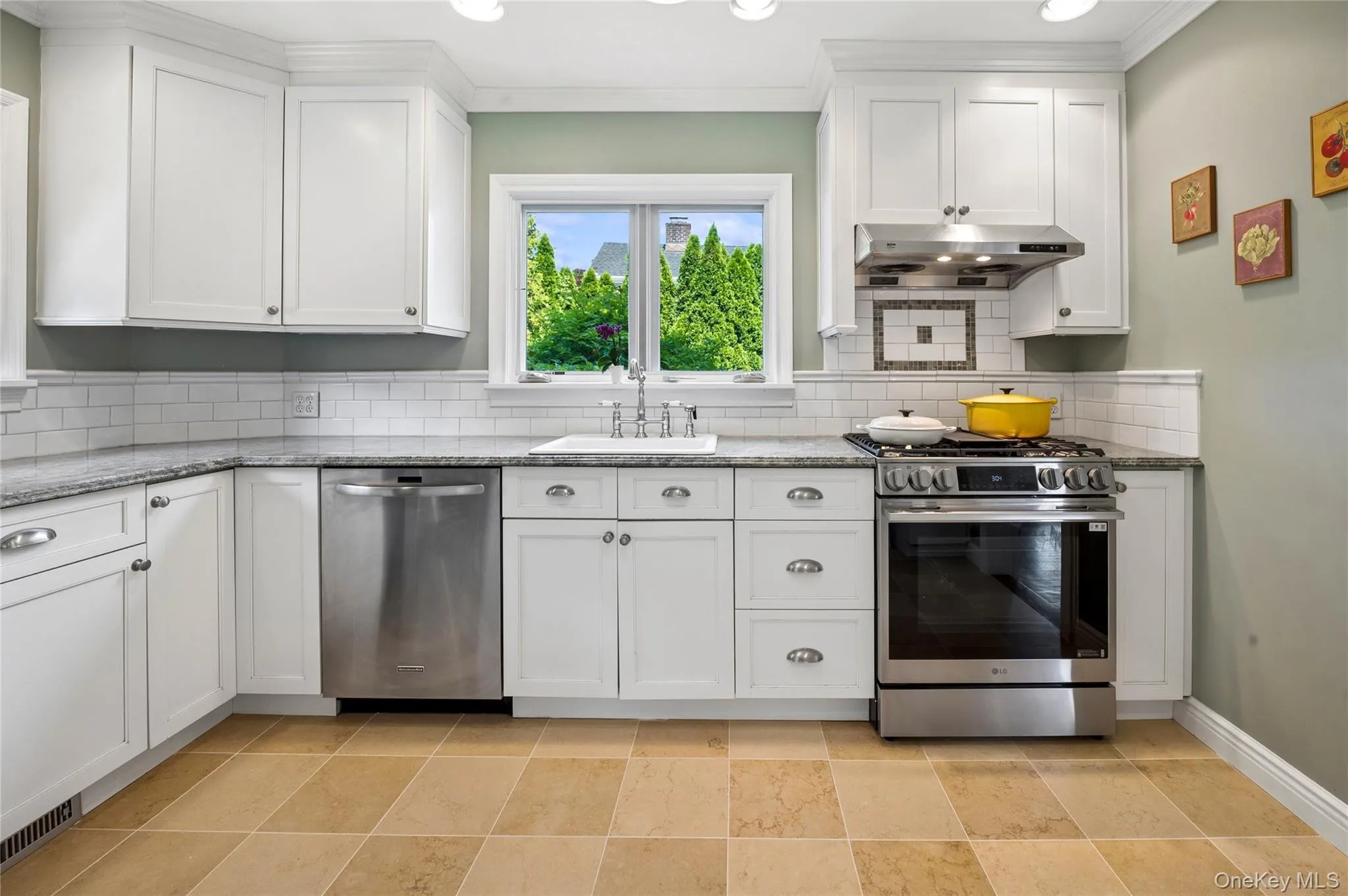 9 Maul Street, New Rochelle, NY, 3 Bedrooms Bedrooms, 7 Rooms Rooms,1 BathroomBathrooms,Residential,For Rent,Maul,0,1006611 9 Maul Street, New Rochelle, NY, 3 Bedrooms Bedrooms, 7 Rooms Rooms,1 BathroomBathrooms,Residential,For Rent,Maul,0,1006611