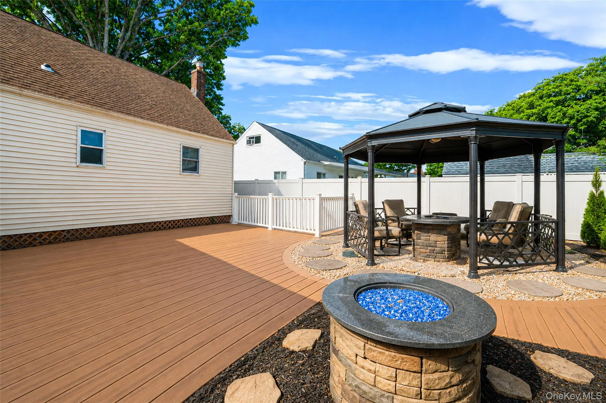 403 Brookside Court, Babylon, NY, 4 Bedrooms Bedrooms, 6 Rooms Rooms,1 BathroomBathrooms,Residential,For Rent,Brookside,0,1006615 403 Brookside Court, Babylon, NY, 4 Bedrooms Bedrooms, 6 Rooms Rooms,1 BathroomBathrooms,Residential,For Rent,Brookside,0,1006615