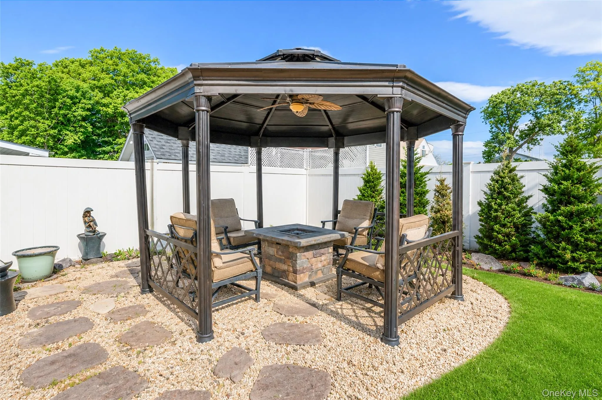 403 Brookside Court, Babylon, NY, 4 Bedrooms Bedrooms, 6 Rooms Rooms,1 BathroomBathrooms,Residential,For Rent,Brookside,0,1006615 403 Brookside Court, Babylon, NY, 4 Bedrooms Bedrooms, 6 Rooms Rooms,1 BathroomBathrooms,Residential,For Rent,Brookside,0,1006615