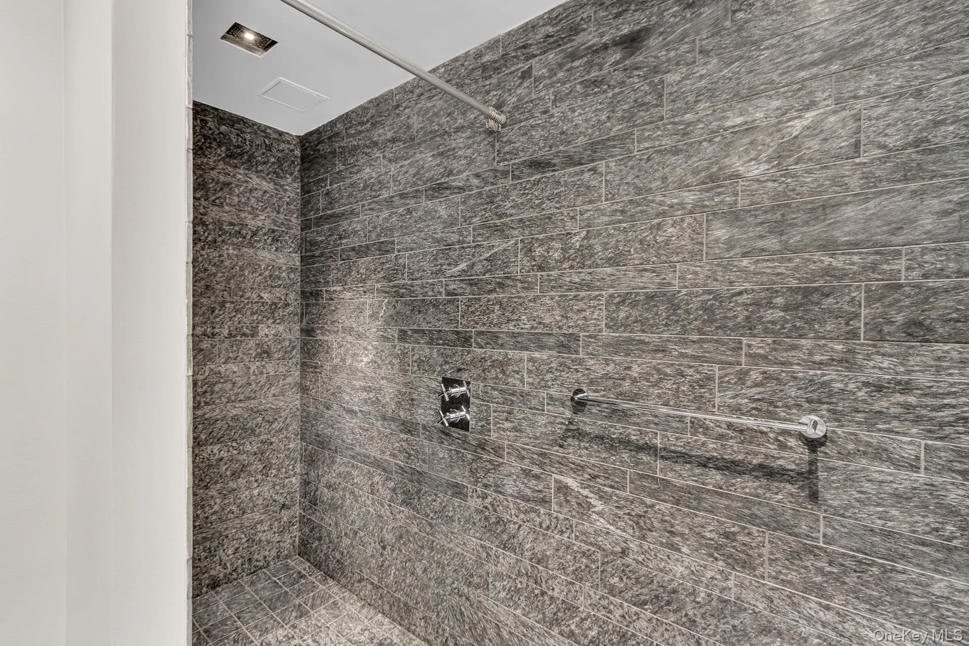 20 Pine Street, New York, NY, 2 Rooms Rooms,1 BathroomBathrooms,Residential Lease,For Rent,Pine,0,1006616 20 Pine Street, New York, NY, 2 Rooms Rooms,1 BathroomBathrooms,Residential Lease,For Rent,Pine,0,1006616