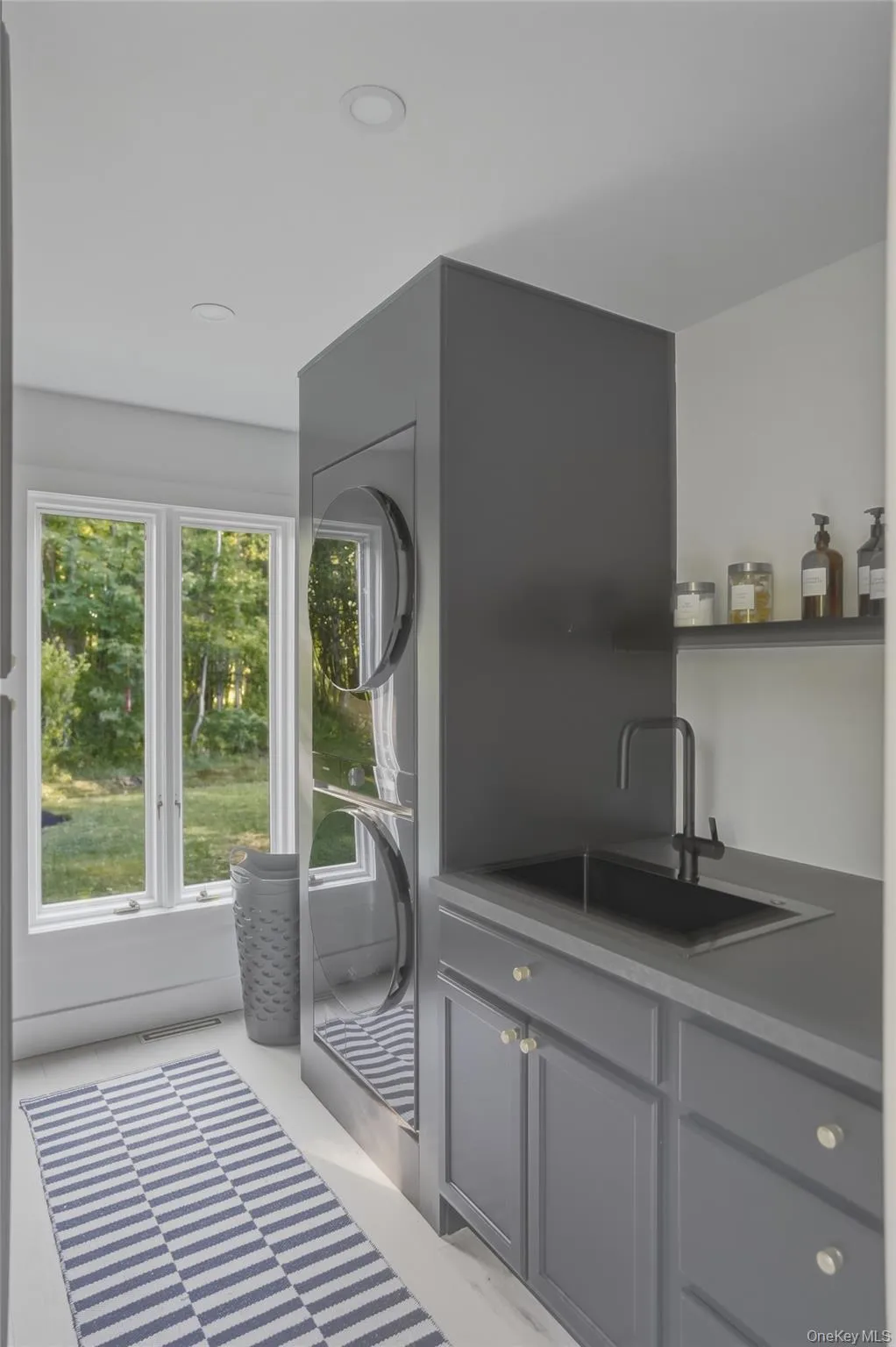 4 Moonstone Road, Gardiner, NY, 4 Bedrooms Bedrooms, 13 Rooms Rooms,3 BathroomsBathrooms,Residential,For Rent,Moonstone,0,1006618 4 Moonstone Road, Gardiner, NY, 4 Bedrooms Bedrooms, 13 Rooms Rooms,3 BathroomsBathrooms,Residential,For Rent,Moonstone,0,1006618