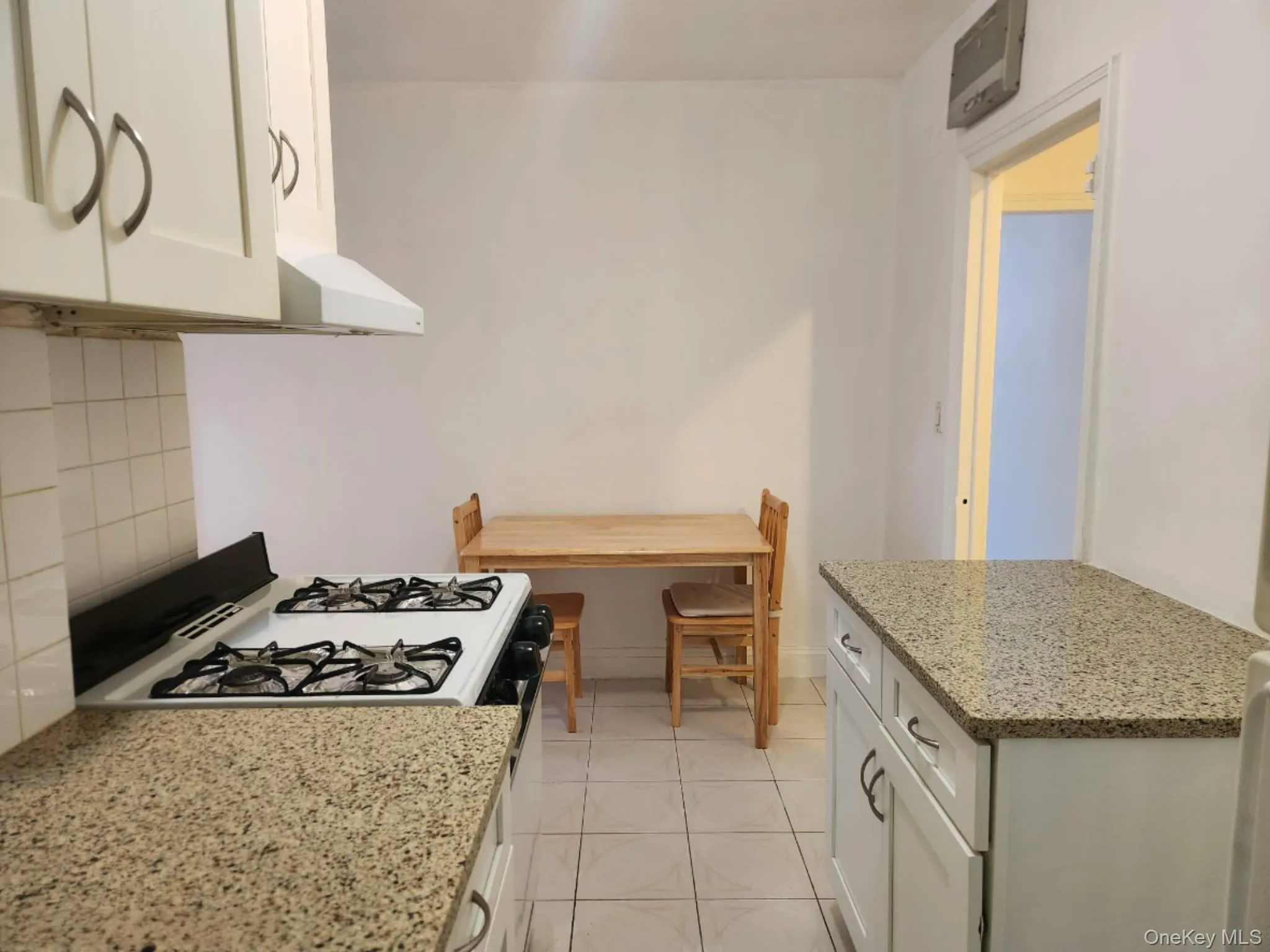 55-23 31st Avenue, New York, NY, 2 Rooms Rooms,1 BathroomBathrooms,Residential,For Rent,31st,0,1006625 55-23 31st Avenue, New York, NY, 2 Rooms Rooms,1 BathroomBathrooms,Residential,For Rent,31st,0,1006625