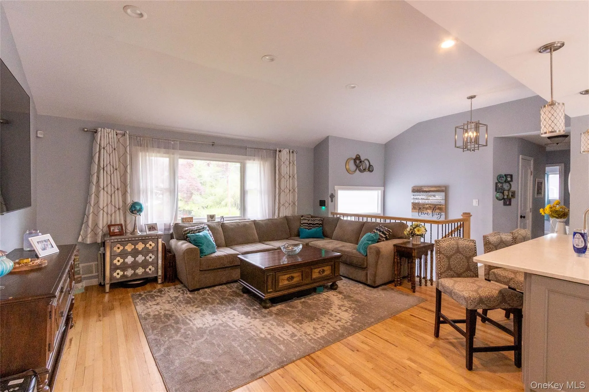 395 Saldane Avenue, Babylon, NY, 4 Bedrooms Bedrooms, 9 Rooms Rooms,2 BathroomsBathrooms,Residential,For Rent,Saldane,0,1006626 395 Saldane Avenue, Babylon, NY, 4 Bedrooms Bedrooms, 9 Rooms Rooms,2 BathroomsBathrooms,Residential,For Rent,Saldane,0,1006626