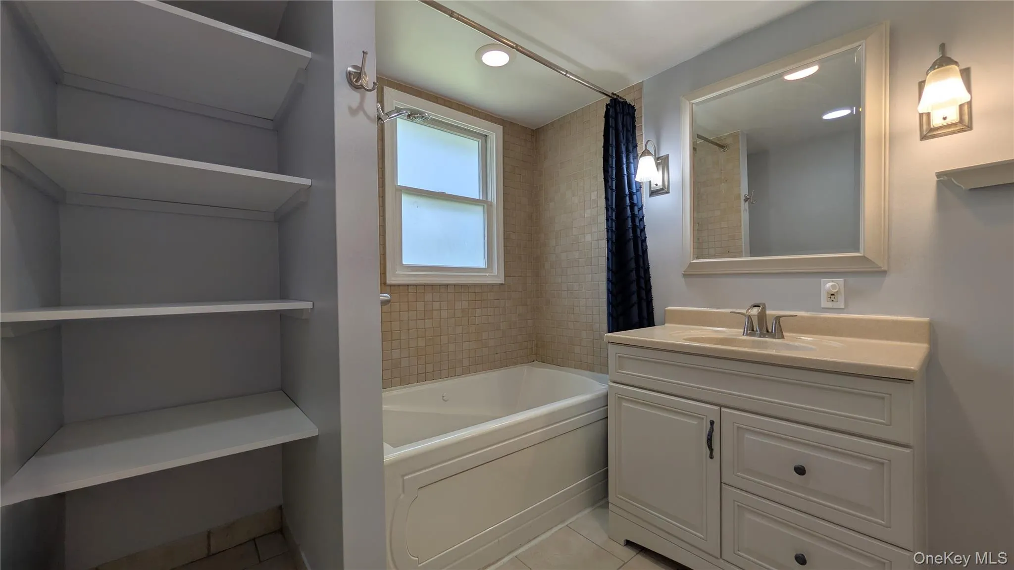 26 Roslyn Road, Kent, NY, 2 Bedrooms Bedrooms, 5 Rooms Rooms,1 BathroomBathrooms,Residential,For Rent,Roslyn,0,1006627 26 Roslyn Road, Kent, NY, 2 Bedrooms Bedrooms, 5 Rooms Rooms,1 BathroomBathrooms,Residential,For Rent,Roslyn,0,1006627