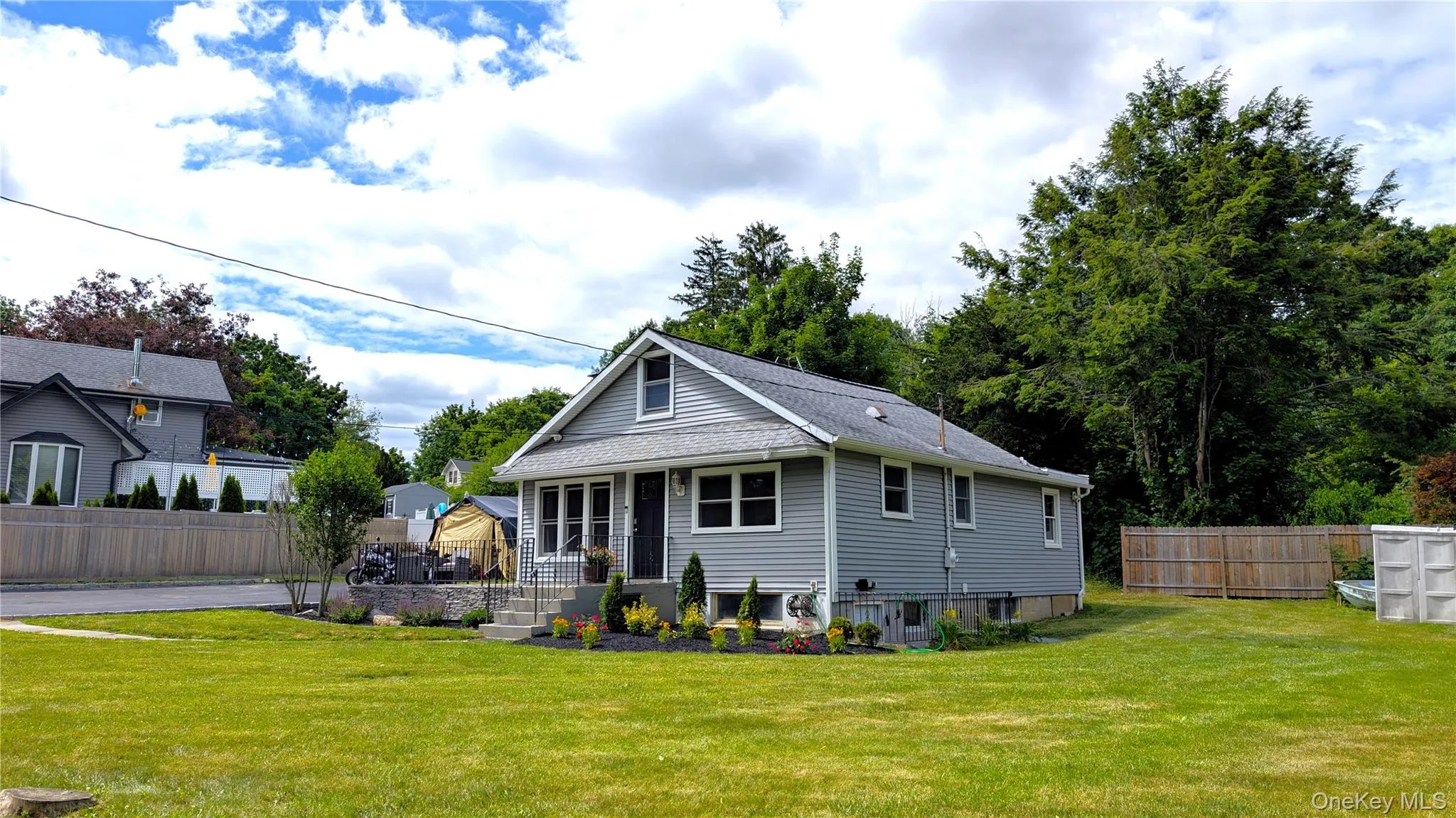 26 Roslyn Road, Kent, NY, 2 Bedrooms Bedrooms, 5 Rooms Rooms,1 BathroomBathrooms,Residential,For Rent,Roslyn,0,1006627 26 Roslyn Road, Kent, NY, 2 Bedrooms Bedrooms, 5 Rooms Rooms,1 BathroomBathrooms,Residential,For Rent,Roslyn,0,1006627