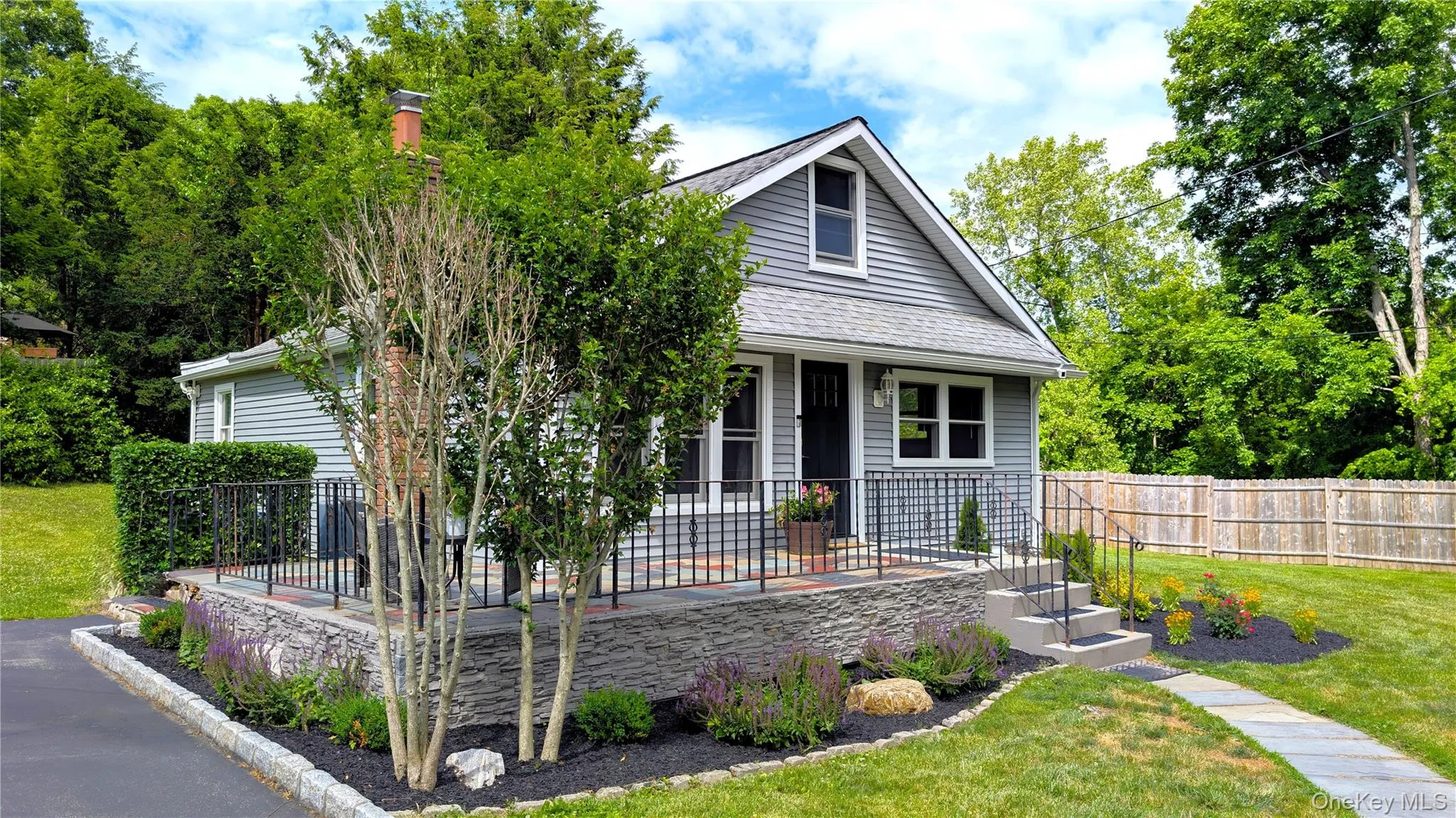 26 Roslyn Road, Kent, NY, 2 Bedrooms Bedrooms, 5 Rooms Rooms,1 BathroomBathrooms,Residential,For Rent,Roslyn,0,1006627 26 Roslyn Road, Kent, NY, 2 Bedrooms Bedrooms, 5 Rooms Rooms,1 BathroomBathrooms,Residential,For Rent,Roslyn,0,1006627