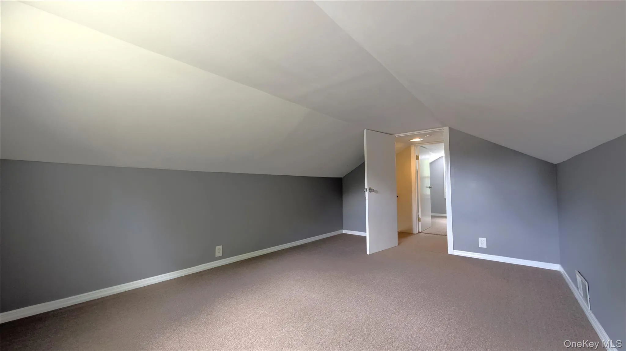 26 Roslyn Road, Kent, NY, 2 Bedrooms Bedrooms, 5 Rooms Rooms,1 BathroomBathrooms,Residential,For Rent,Roslyn,0,1006627 26 Roslyn Road, Kent, NY, 2 Bedrooms Bedrooms, 5 Rooms Rooms,1 BathroomBathrooms,Residential,For Rent,Roslyn,0,1006627