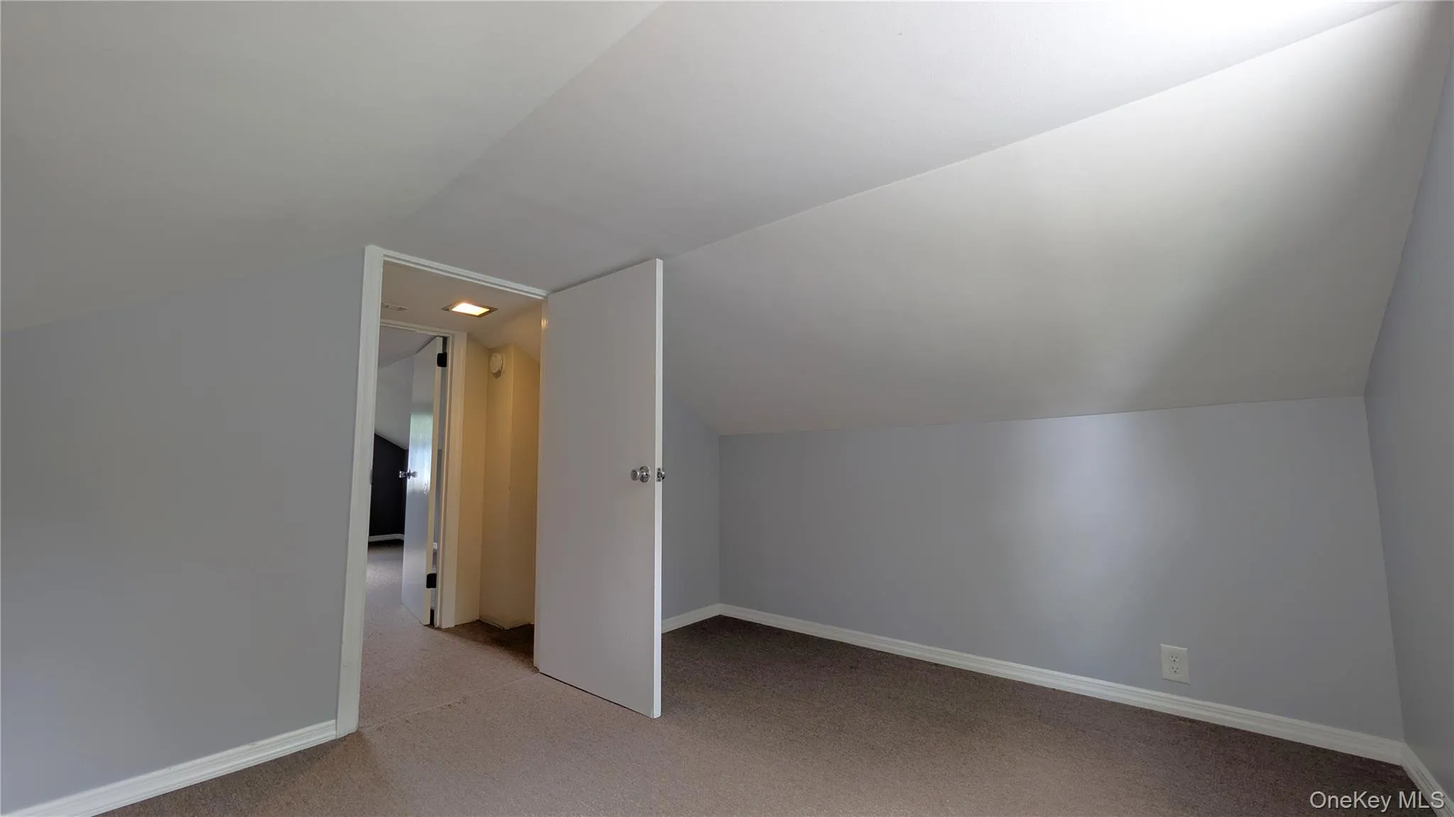26 Roslyn Road, Kent, NY, 2 Bedrooms Bedrooms, 5 Rooms Rooms,1 BathroomBathrooms,Residential,For Rent,Roslyn,0,1006627 26 Roslyn Road, Kent, NY, 2 Bedrooms Bedrooms, 5 Rooms Rooms,1 BathroomBathrooms,Residential,For Rent,Roslyn,0,1006627
