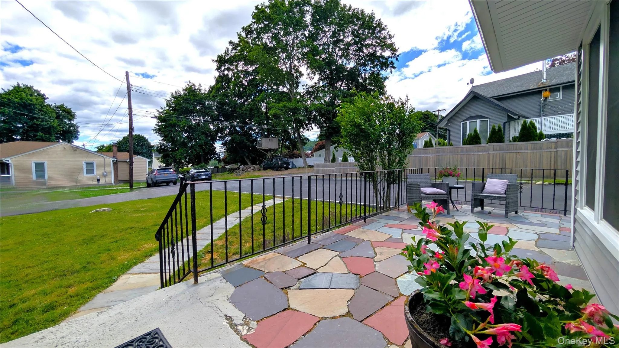 26 Roslyn Road, Kent, NY, 2 Bedrooms Bedrooms, 5 Rooms Rooms,1 BathroomBathrooms,Residential,For Rent,Roslyn,0,1006627 26 Roslyn Road, Kent, NY, 2 Bedrooms Bedrooms, 5 Rooms Rooms,1 BathroomBathrooms,Residential,For Rent,Roslyn,0,1006627