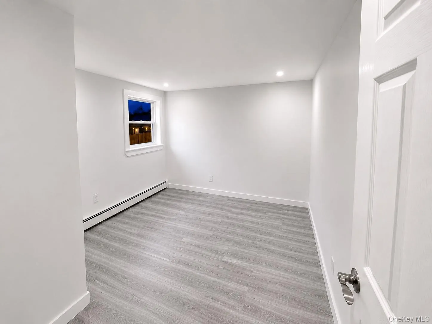 18 Merrick Road, Brookhaven, NY, 3 Bedrooms Bedrooms, 6 Rooms Rooms,1 BathroomBathrooms,Residential,For Rent,Merrick,0,1006632 18 Merrick Road, Brookhaven, NY, 3 Bedrooms Bedrooms, 6 Rooms Rooms,1 BathroomBathrooms,Residential,For Rent,Merrick,0,1006632