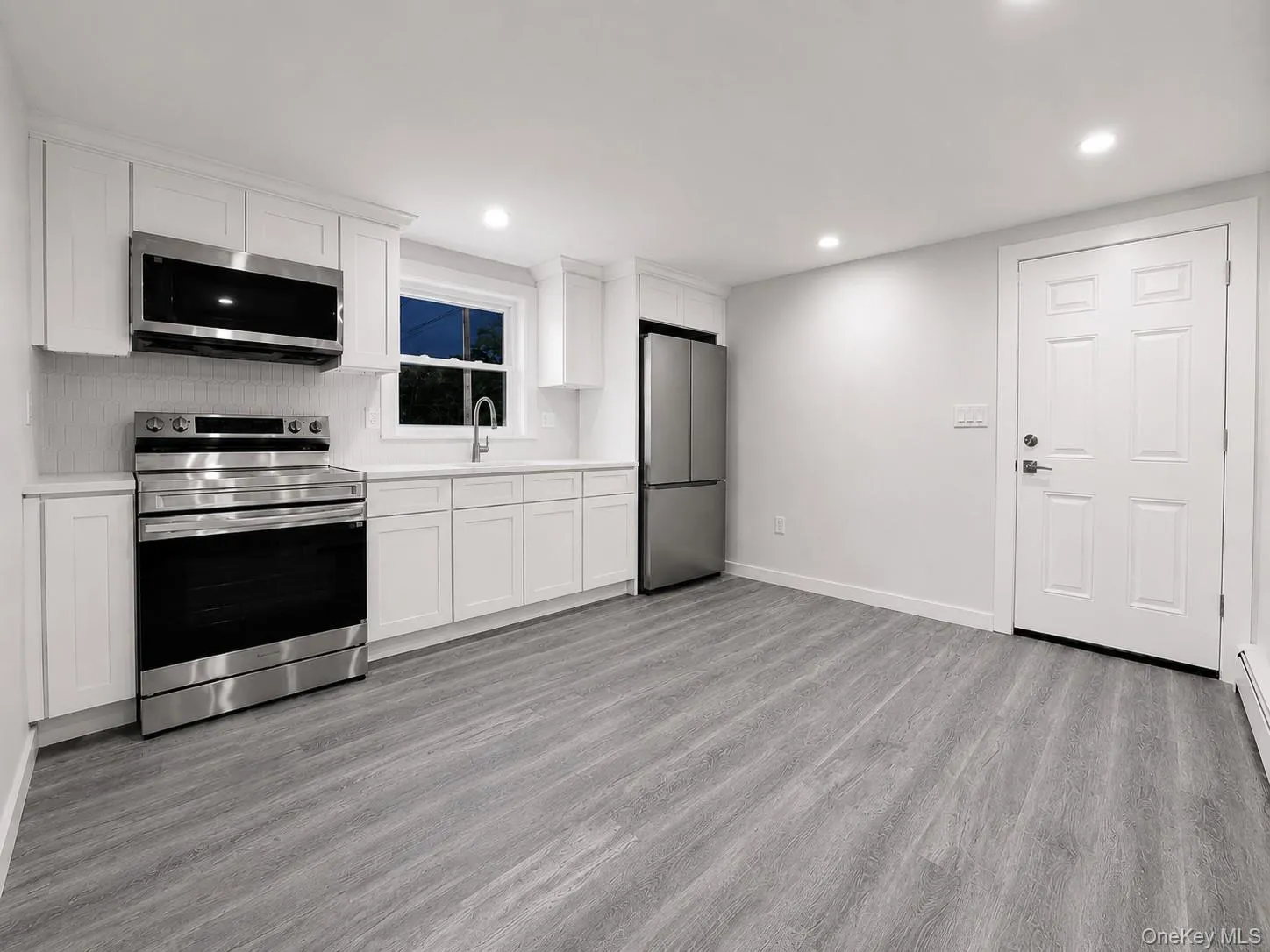 18 Merrick Road, Brookhaven, NY, 3 Bedrooms Bedrooms, 6 Rooms Rooms,1 BathroomBathrooms,Residential,For Rent,Merrick,0,1006632 18 Merrick Road, Brookhaven, NY, 3 Bedrooms Bedrooms, 6 Rooms Rooms,1 BathroomBathrooms,Residential,For Rent,Merrick,0,1006632