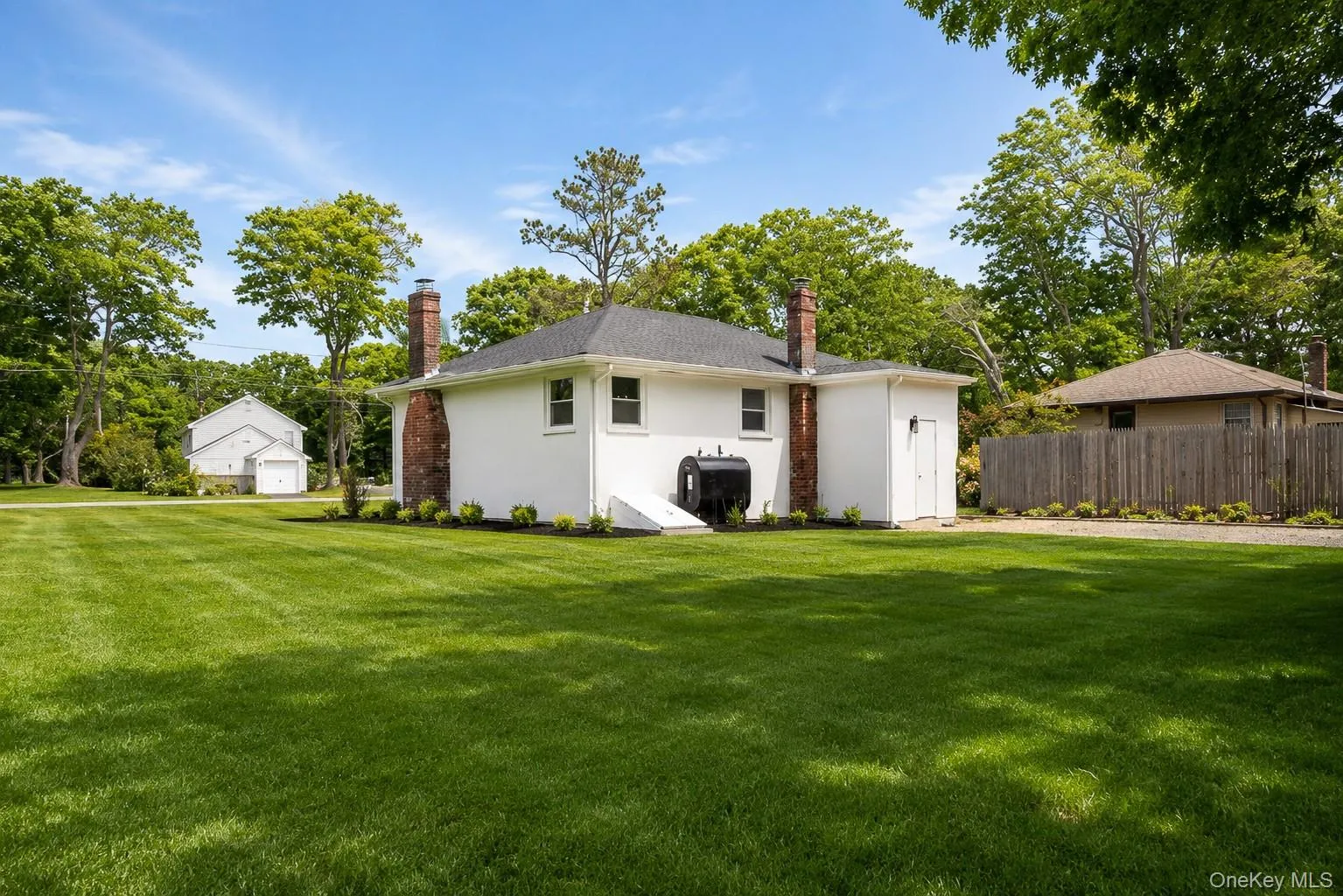 18 Merrick Road, Brookhaven, NY, 3 Bedrooms Bedrooms, 6 Rooms Rooms,1 BathroomBathrooms,Residential,For Rent,Merrick,0,1006632 18 Merrick Road, Brookhaven, NY, 3 Bedrooms Bedrooms, 6 Rooms Rooms,1 BathroomBathrooms,Residential,For Rent,Merrick,0,1006632