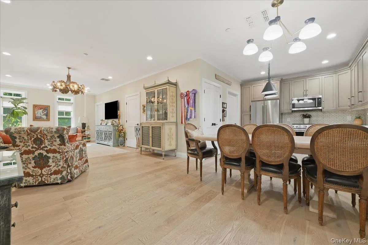 15103 Aspenwood Drive, Oyster Bay, NY, 2 Bedrooms Bedrooms, 5 Rooms Rooms,2 BathroomsBathrooms,Residential,For Rent,Aspenwood,0,1006637 15103 Aspenwood Drive, Oyster Bay, NY, 2 Bedrooms Bedrooms, 5 Rooms Rooms,2 BathroomsBathrooms,Residential,For Rent,Aspenwood,0,1006637