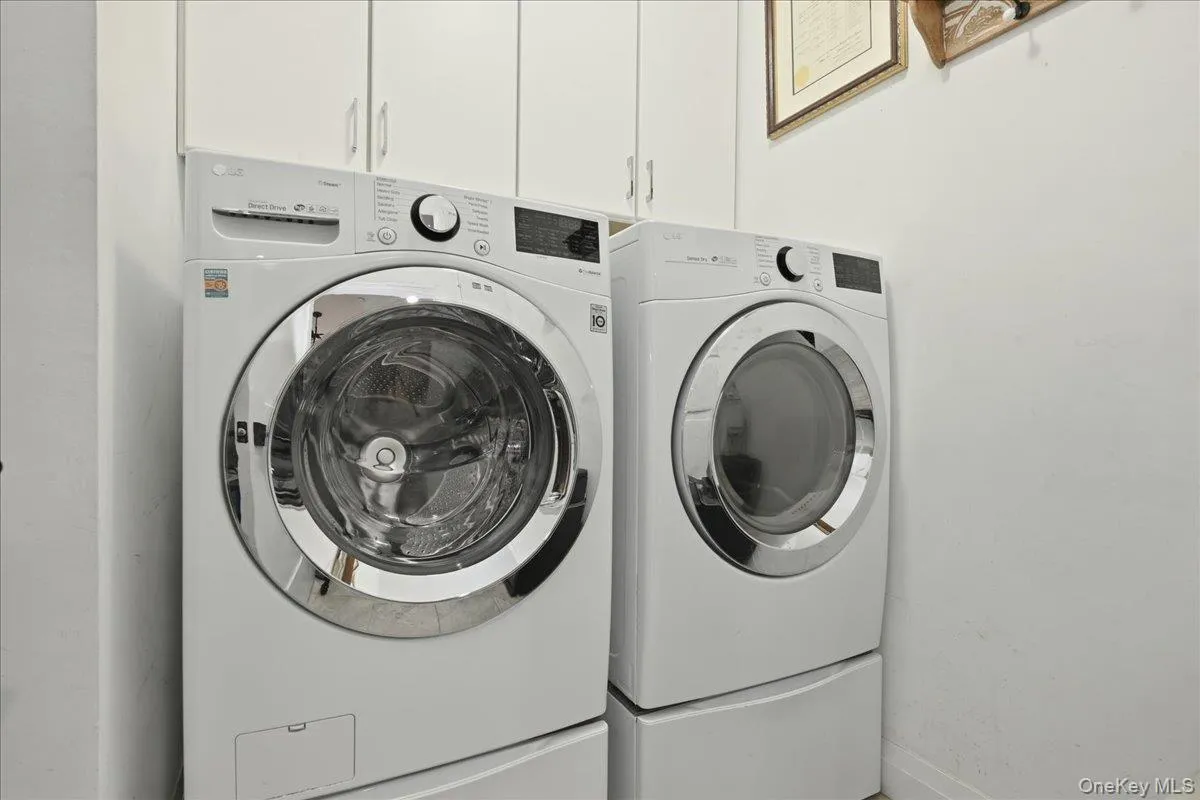 15103 Aspenwood Drive, Oyster Bay, NY, 2 Bedrooms Bedrooms, 5 Rooms Rooms,2 BathroomsBathrooms,Residential,For Rent,Aspenwood,0,1006637 15103 Aspenwood Drive, Oyster Bay, NY, 2 Bedrooms Bedrooms, 5 Rooms Rooms,2 BathroomsBathrooms,Residential,For Rent,Aspenwood,0,1006637
