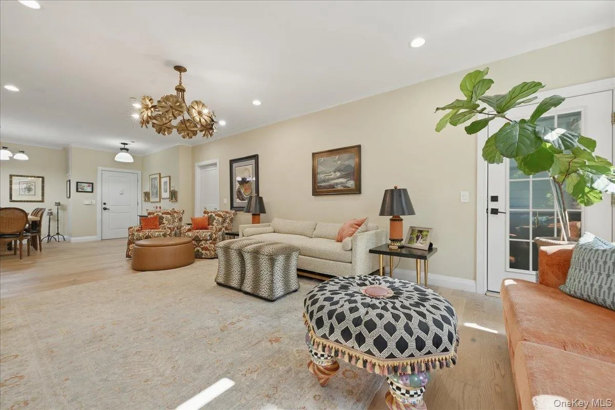 15103 Aspenwood Drive, Oyster Bay, NY, 2 Bedrooms Bedrooms, 5 Rooms Rooms,2 BathroomsBathrooms,Residential,For Rent,Aspenwood,0,1006637 15103 Aspenwood Drive, Oyster Bay, NY, 2 Bedrooms Bedrooms, 5 Rooms Rooms,2 BathroomsBathrooms,Residential,For Rent,Aspenwood,0,1006637