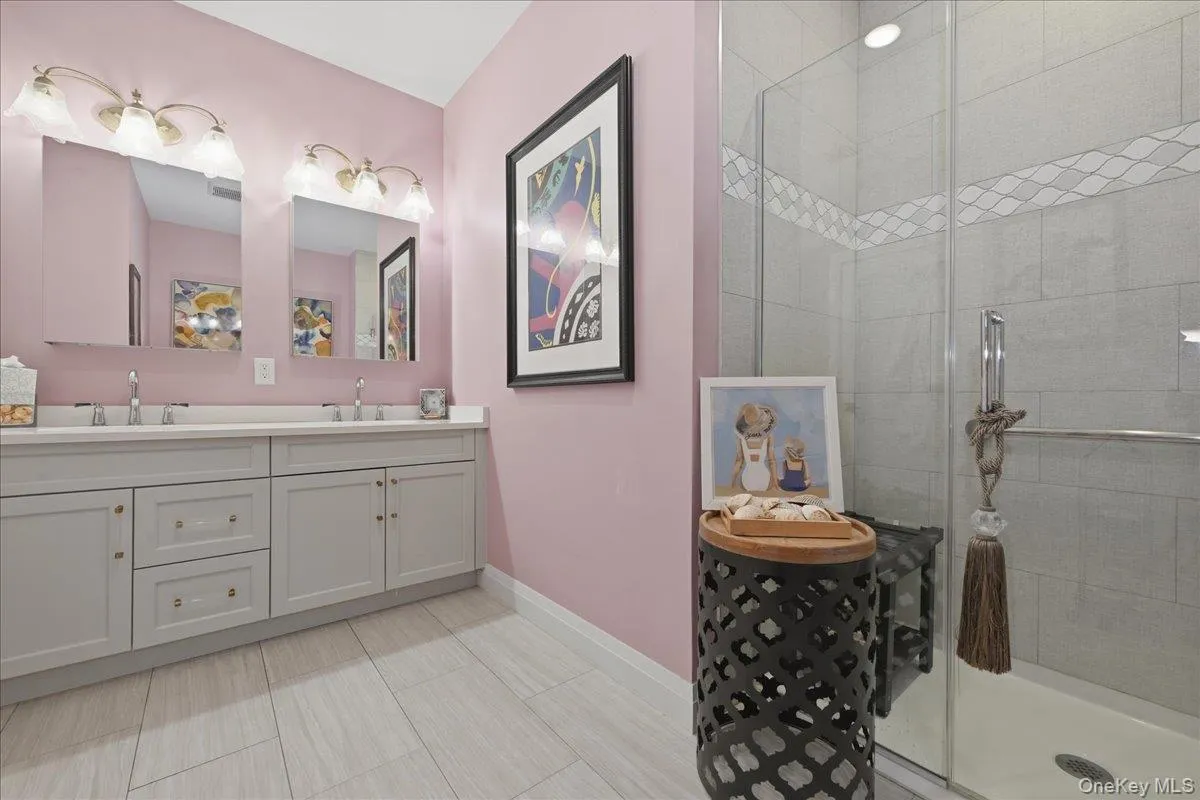 15103 Aspenwood Drive, Oyster Bay, NY, 2 Bedrooms Bedrooms, 5 Rooms Rooms,2 BathroomsBathrooms,Residential,For Rent,Aspenwood,0,1006637 15103 Aspenwood Drive, Oyster Bay, NY, 2 Bedrooms Bedrooms, 5 Rooms Rooms,2 BathroomsBathrooms,Residential,For Rent,Aspenwood,0,1006637