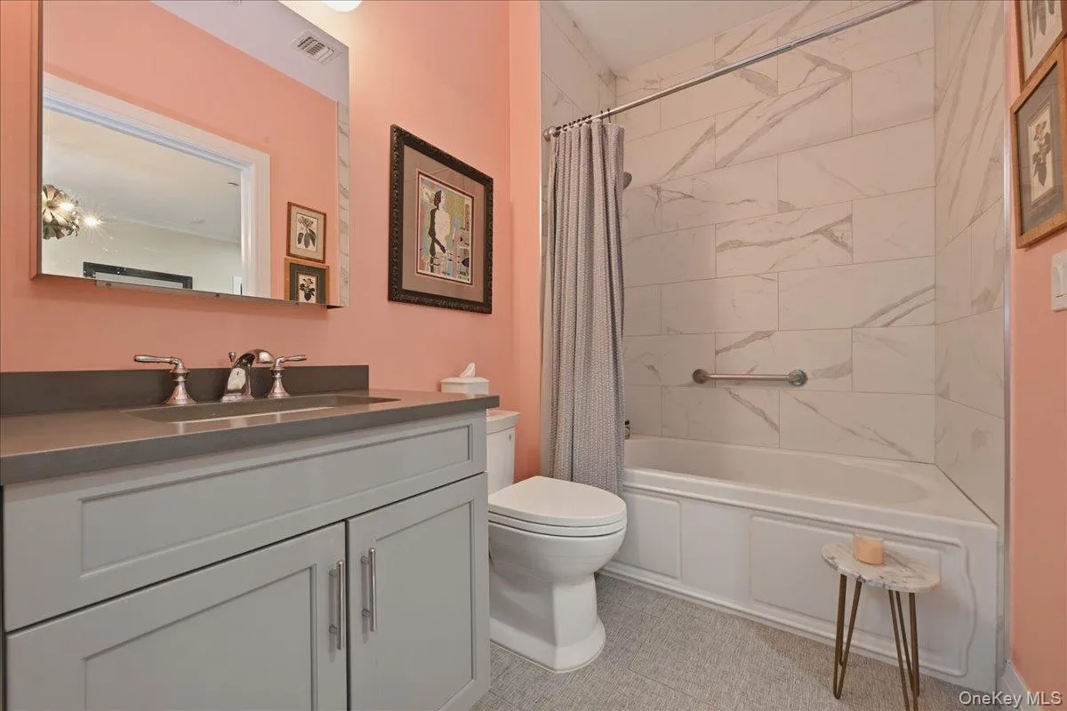 15103 Aspenwood Drive, Oyster Bay, NY, 2 Bedrooms Bedrooms, 5 Rooms Rooms,2 BathroomsBathrooms,Residential,For Rent,Aspenwood,0,1006637 15103 Aspenwood Drive, Oyster Bay, NY, 2 Bedrooms Bedrooms, 5 Rooms Rooms,2 BathroomsBathrooms,Residential,For Rent,Aspenwood,0,1006637