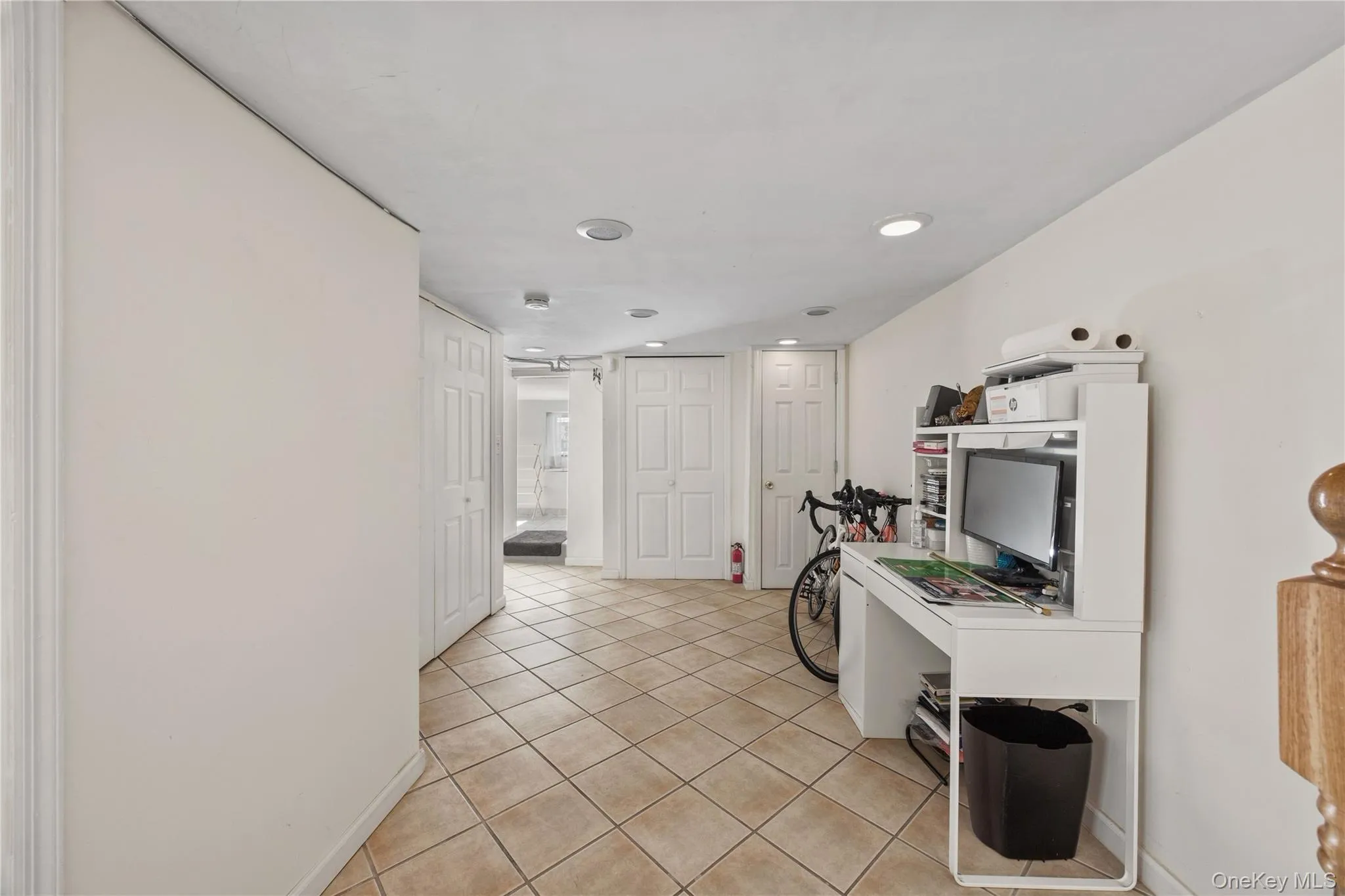 1034 Revere Avenue, New York, NY, 3 Bedrooms Bedrooms, 6 Rooms Rooms,1 BathroomBathrooms,Residential,For Rent,Revere,0,1006640 1034 Revere Avenue, New York, NY, 3 Bedrooms Bedrooms, 6 Rooms Rooms,1 BathroomBathrooms,Residential,For Rent,Revere,0,1006640