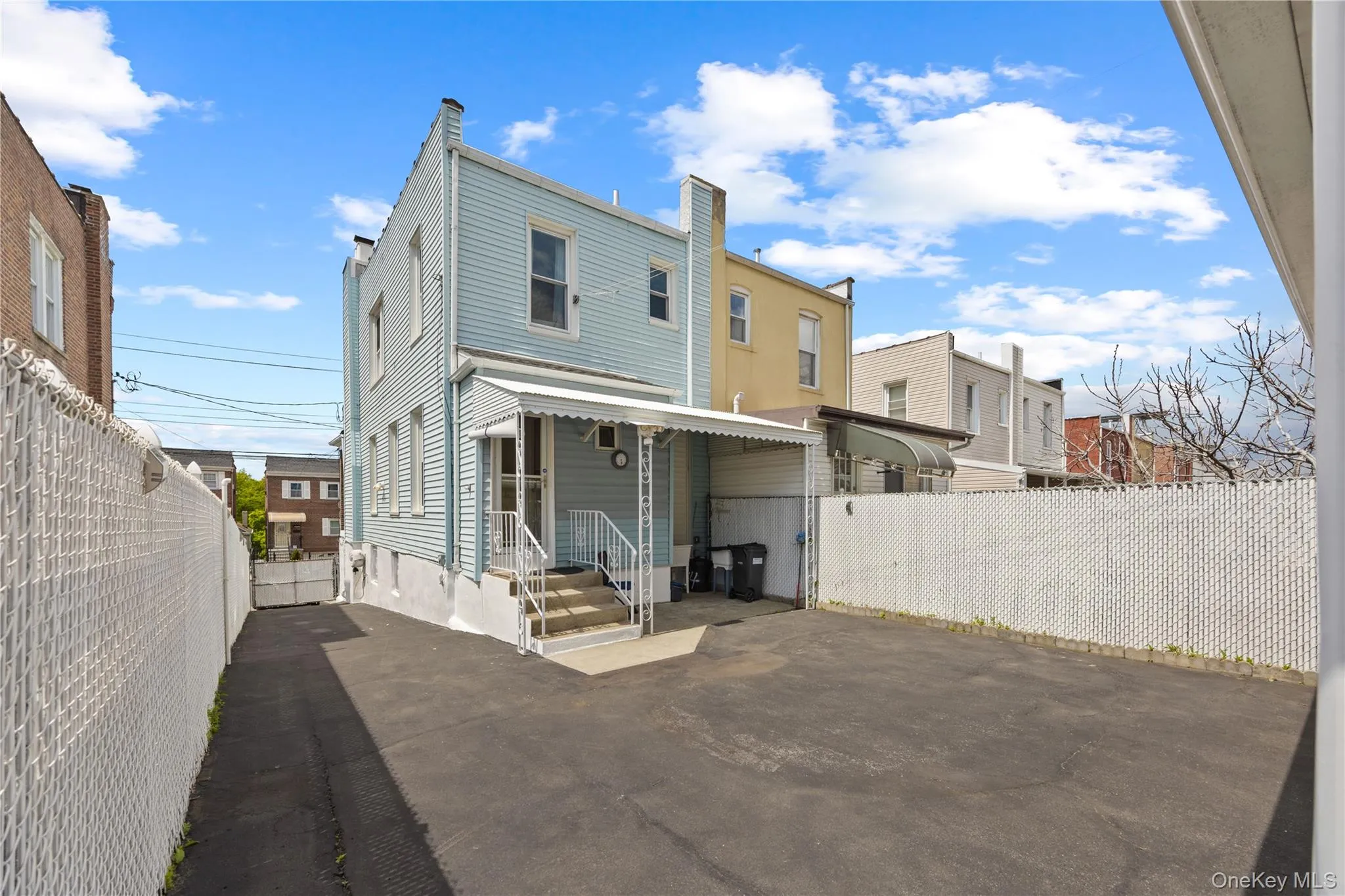1034 Revere Avenue, New York, NY, 3 Bedrooms Bedrooms, 6 Rooms Rooms,1 BathroomBathrooms,Residential,For Rent,Revere,0,1006640 1034 Revere Avenue, New York, NY, 3 Bedrooms Bedrooms, 6 Rooms Rooms,1 BathroomBathrooms,Residential,For Rent,Revere,0,1006640