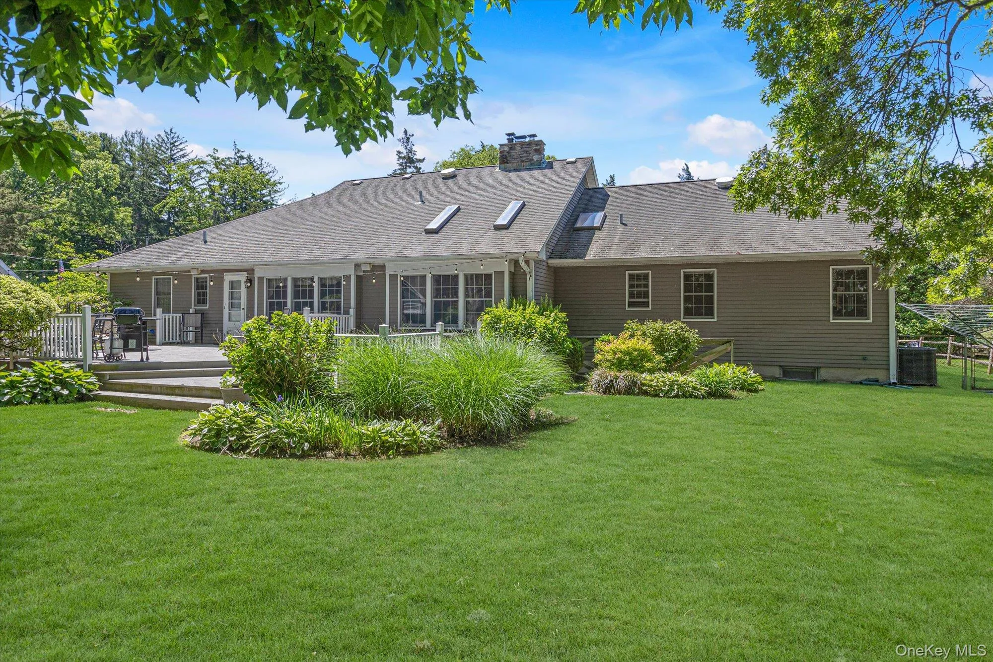 67 Clarke Drive, Huntington, NY, 4 Bedrooms Bedrooms, 7 Rooms Rooms,3 BathroomsBathrooms,Residential,For Rent,Clarke,0,1006643 67 Clarke Drive, Huntington, NY, 4 Bedrooms Bedrooms, 7 Rooms Rooms,3 BathroomsBathrooms,Residential,For Rent,Clarke,0,1006643