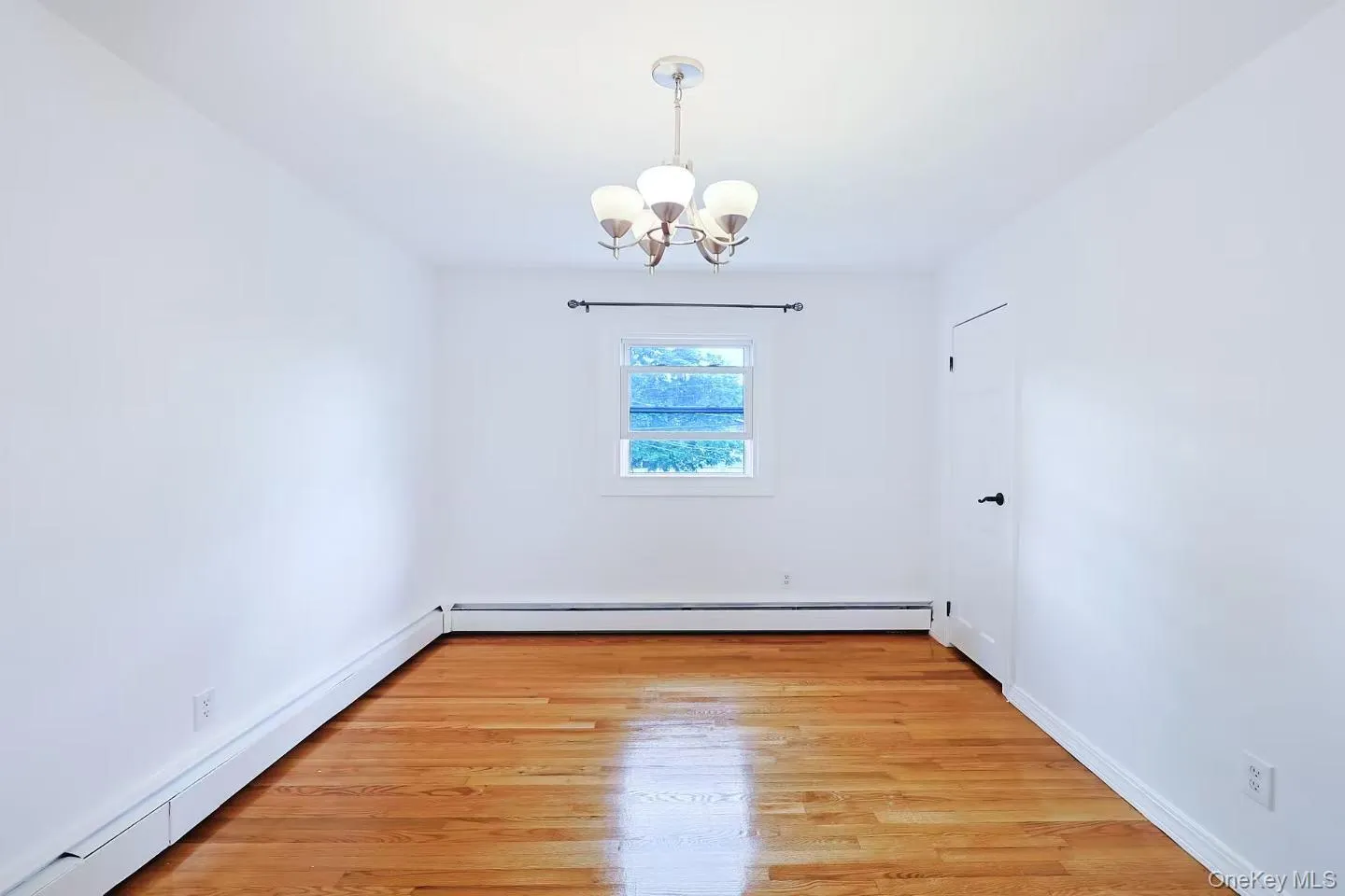 9 Grossman Street, Huntington, NY, 5 Bedrooms Bedrooms, 8 Rooms Rooms,2 BathroomsBathrooms,Residential,For Rent,Grossman,0,1006644 9 Grossman Street, Huntington, NY, 5 Bedrooms Bedrooms, 8 Rooms Rooms,2 BathroomsBathrooms,Residential,For Rent,Grossman,0,1006644