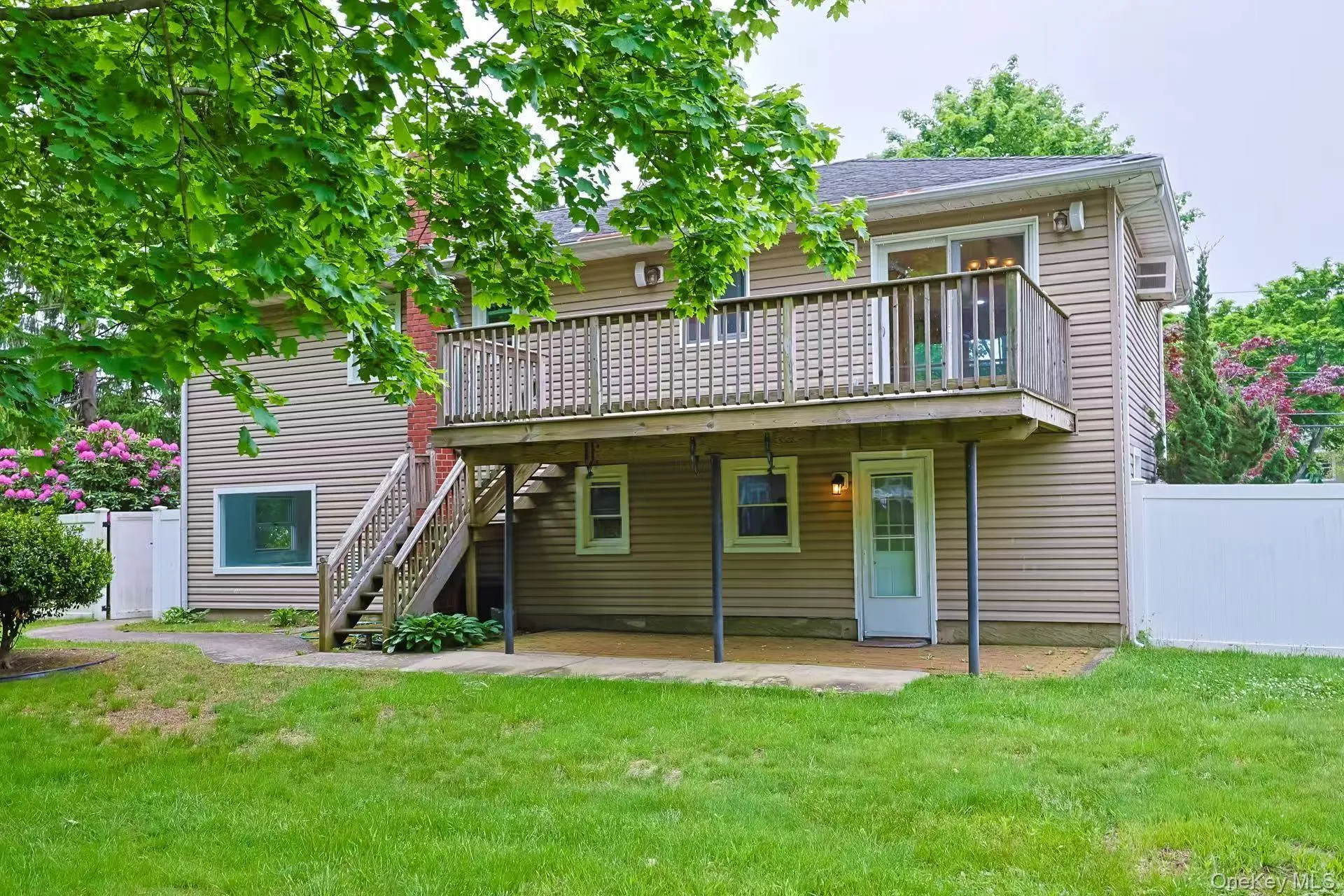 9 Grossman Street, Huntington, NY, 5 Bedrooms Bedrooms, 8 Rooms Rooms,2 BathroomsBathrooms,Residential,For Rent,Grossman,0,1006644 9 Grossman Street, Huntington, NY, 5 Bedrooms Bedrooms, 8 Rooms Rooms,2 BathroomsBathrooms,Residential,For Rent,Grossman,0,1006644