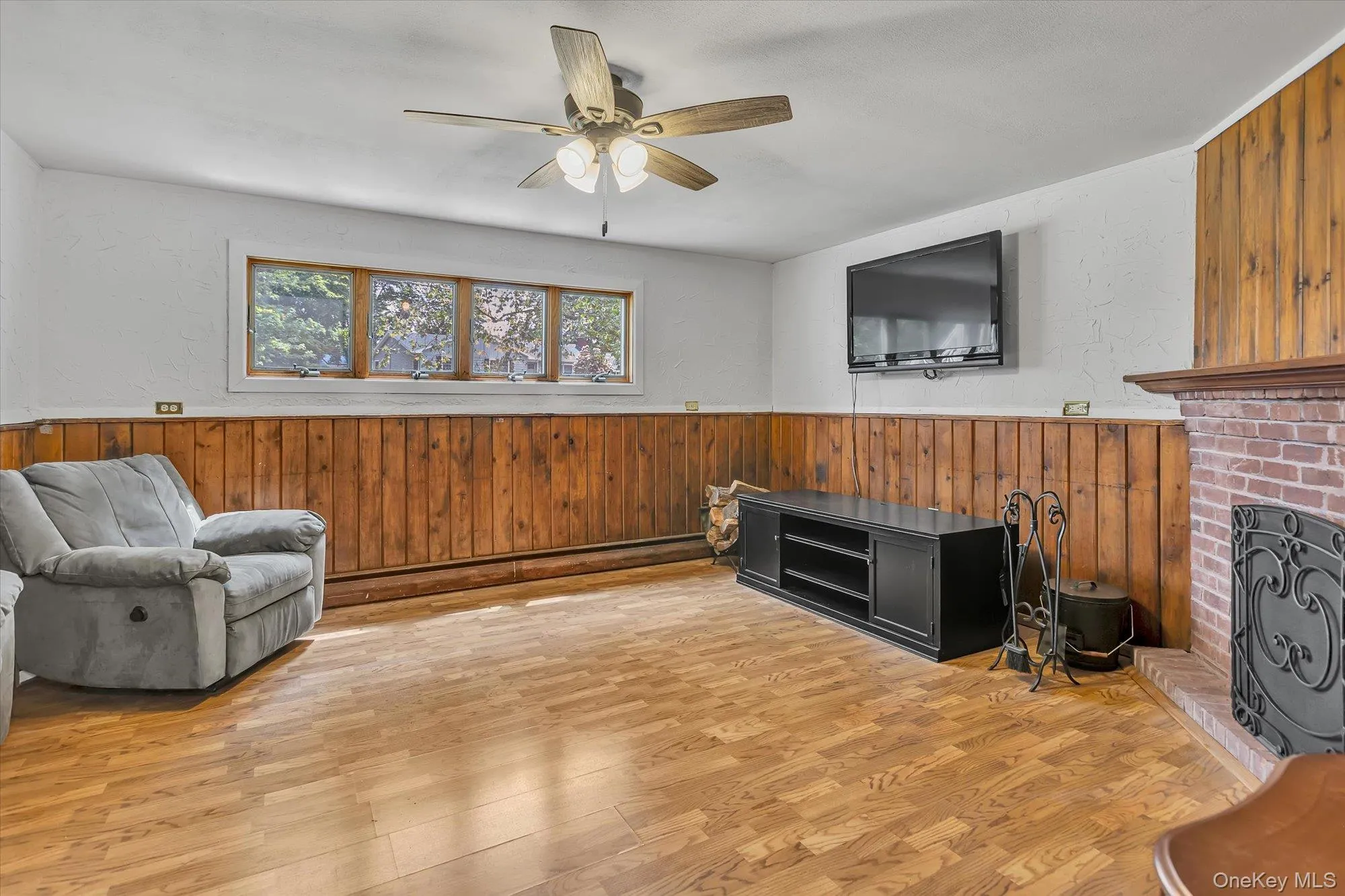 14 Brittany Court, Huntington, NY, 4 Bedrooms Bedrooms, 8 Rooms Rooms,4 BathroomsBathrooms,Residential,For Rent,Brittany,0,1006645 14 Brittany Court, Huntington, NY, 4 Bedrooms Bedrooms, 8 Rooms Rooms,4 BathroomsBathrooms,Residential,For Rent,Brittany,0,1006645