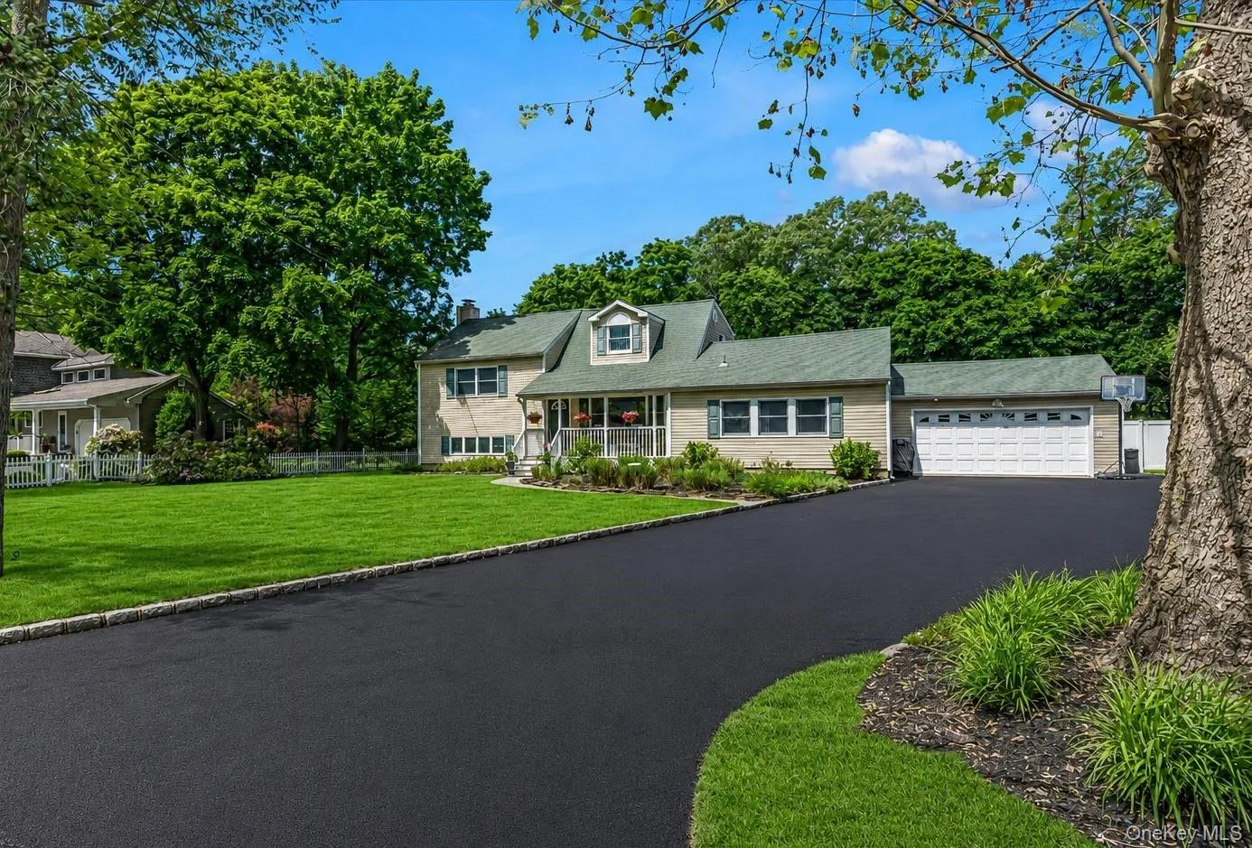 14 Brittany Court, Huntington, NY, 4 Bedrooms Bedrooms, 8 Rooms Rooms,4 BathroomsBathrooms,Residential,For Rent,Brittany,0,1006645 14 Brittany Court, Huntington, NY, 4 Bedrooms Bedrooms, 8 Rooms Rooms,4 BathroomsBathrooms,Residential,For Rent,Brittany,0,1006645