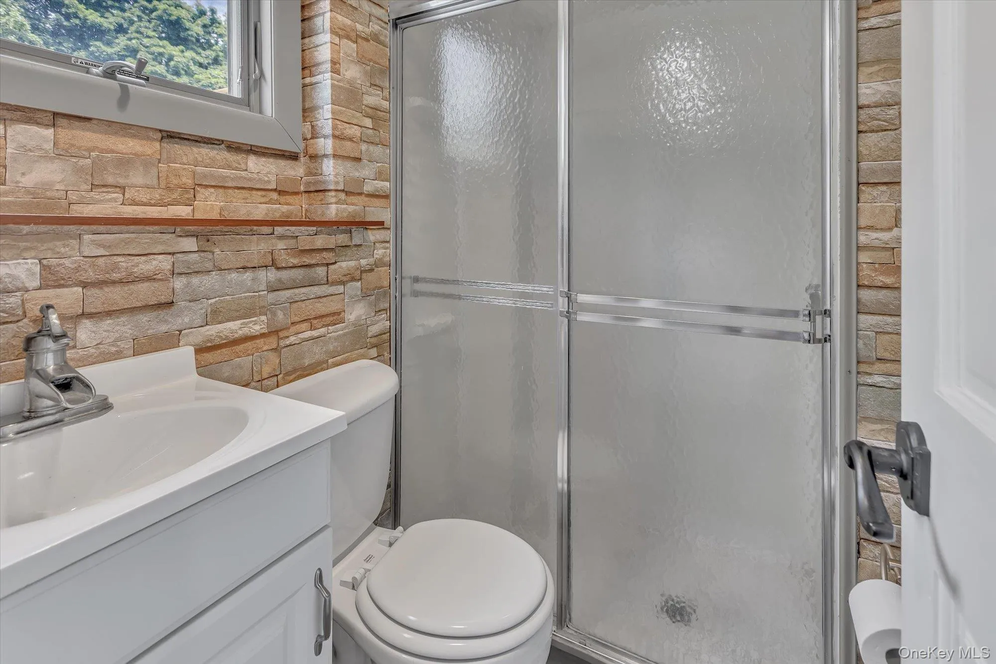 14 Brittany Court, Huntington, NY, 4 Bedrooms Bedrooms, 8 Rooms Rooms,4 BathroomsBathrooms,Residential,For Rent,Brittany,0,1006645 14 Brittany Court, Huntington, NY, 4 Bedrooms Bedrooms, 8 Rooms Rooms,4 BathroomsBathrooms,Residential,For Rent,Brittany,0,1006645