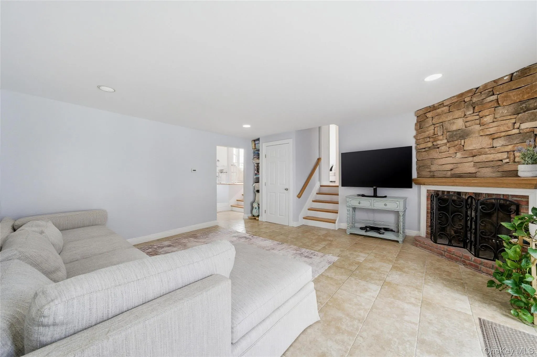 161 Sunset Road, Oyster Bay, NY, 4 Bedrooms Bedrooms, 9 Rooms Rooms,2 BathroomsBathrooms,Residential,For Rent,Sunset,0,1006648 161 Sunset Road, Oyster Bay, NY, 4 Bedrooms Bedrooms, 9 Rooms Rooms,2 BathroomsBathrooms,Residential,For Rent,Sunset,0,1006648