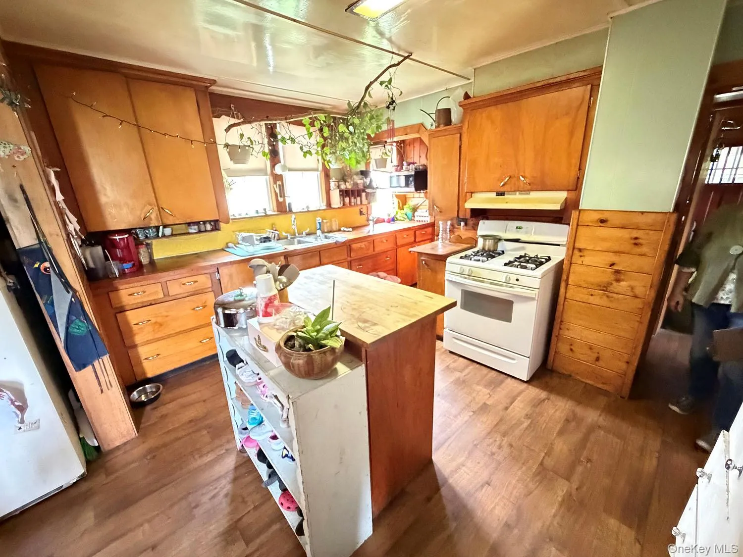 28 Banuat Road, Fremont, NY, 5 Bedrooms Bedrooms, 9 Rooms Rooms,1 BathroomBathrooms,Residential,For Rent,Banuat,0,1006649 28 Banuat Road, Fremont, NY, 5 Bedrooms Bedrooms, 9 Rooms Rooms,1 BathroomBathrooms,Residential,For Rent,Banuat,0,1006649