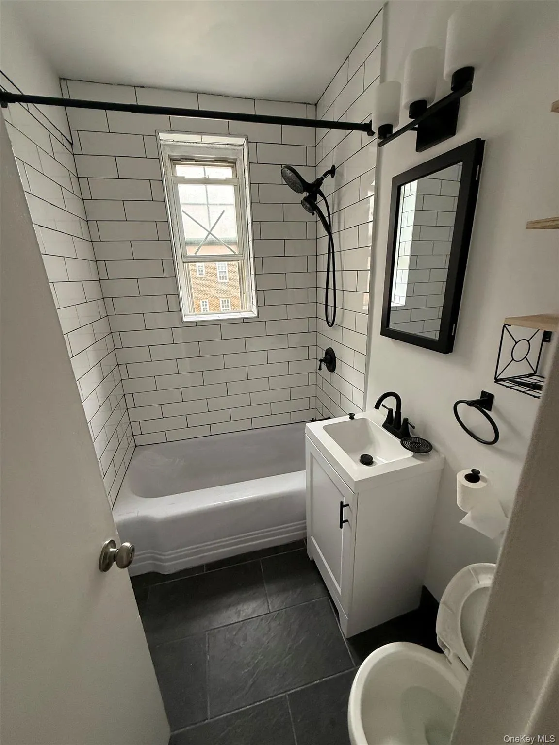 770 Bronx River Road, Yonkers, NY, 2 Bedrooms Bedrooms, 4 Rooms Rooms,1 BathroomBathrooms,Residential Lease,For Rent,Bronx River,0,1006651 770 Bronx River Road, Yonkers, NY, 2 Bedrooms Bedrooms, 4 Rooms Rooms,1 BathroomBathrooms,Residential Lease,For Rent,Bronx River,0,1006651