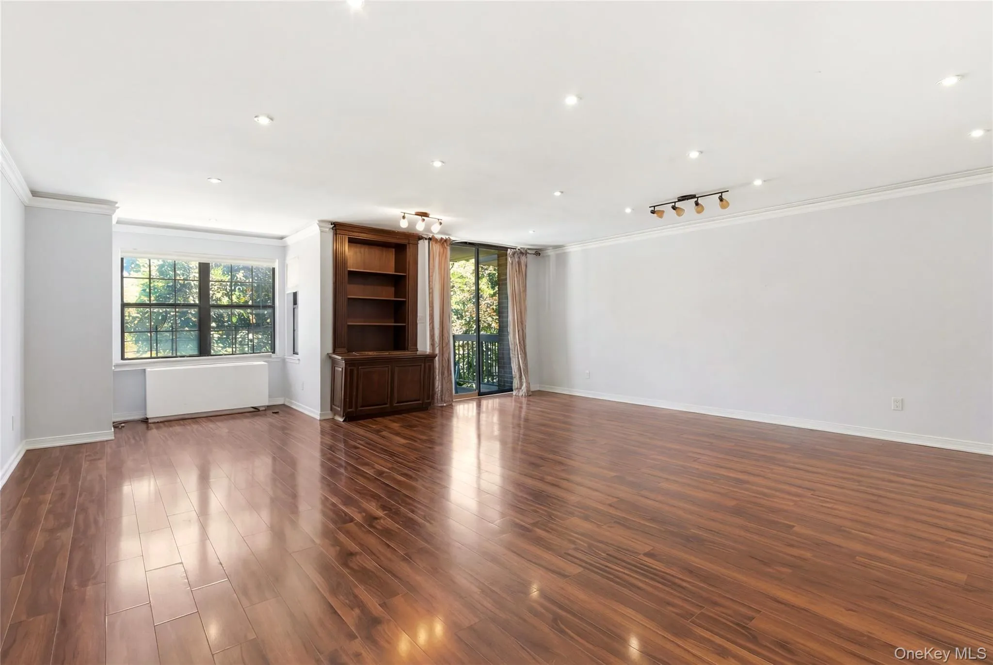 16306 71st Avenue, New York, NY, 3 Bedrooms Bedrooms, 8 Rooms Rooms,3 BathroomsBathrooms,Residential,For Rent,71st,0,1006652 16306 71st Avenue, New York, NY, 3 Bedrooms Bedrooms, 8 Rooms Rooms,3 BathroomsBathrooms,Residential,For Rent,71st,0,1006652