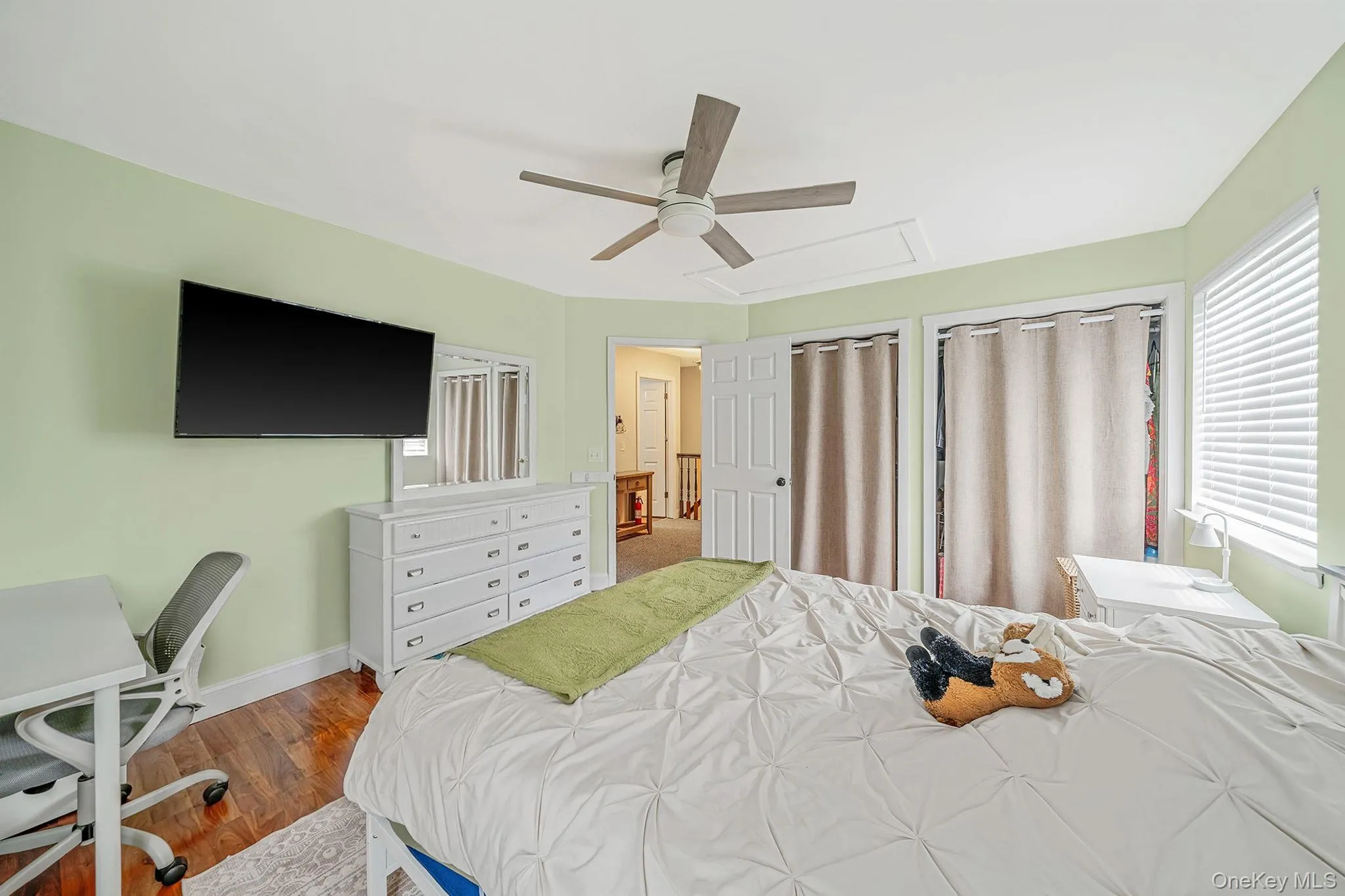 4 Sharon Drive, Brookhaven, NY, 4 Bedrooms Bedrooms, 8 Rooms Rooms,2 BathroomsBathrooms,Residential,For Rent,Sharon,0,1006653 4 Sharon Drive, Brookhaven, NY, 4 Bedrooms Bedrooms, 8 Rooms Rooms,2 BathroomsBathrooms,Residential,For Rent,Sharon,0,1006653