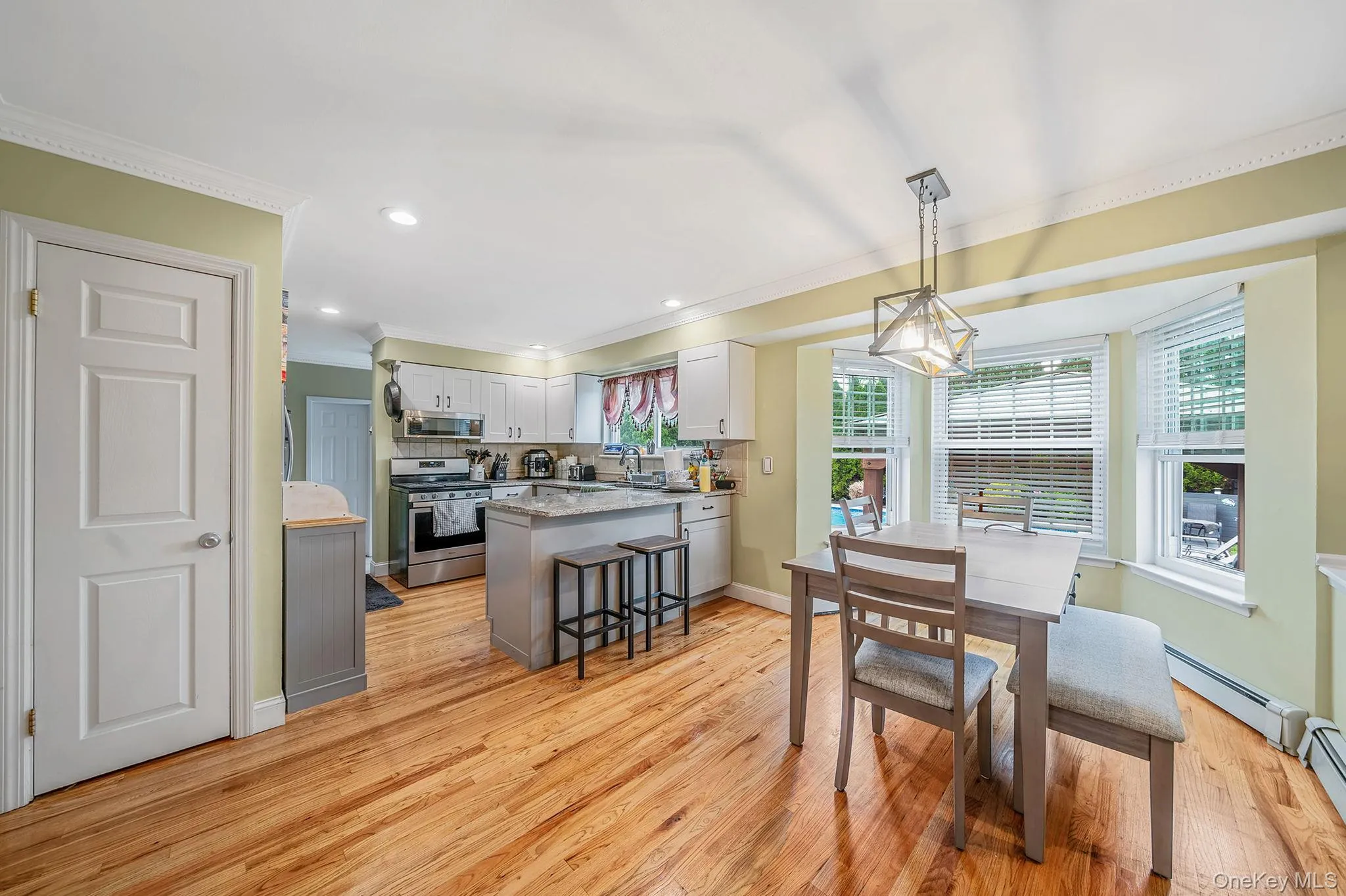 4 Sharon Drive, Brookhaven, NY, 4 Bedrooms Bedrooms, 8 Rooms Rooms,2 BathroomsBathrooms,Residential,For Rent,Sharon,0,1006653 4 Sharon Drive, Brookhaven, NY, 4 Bedrooms Bedrooms, 8 Rooms Rooms,2 BathroomsBathrooms,Residential,For Rent,Sharon,0,1006653