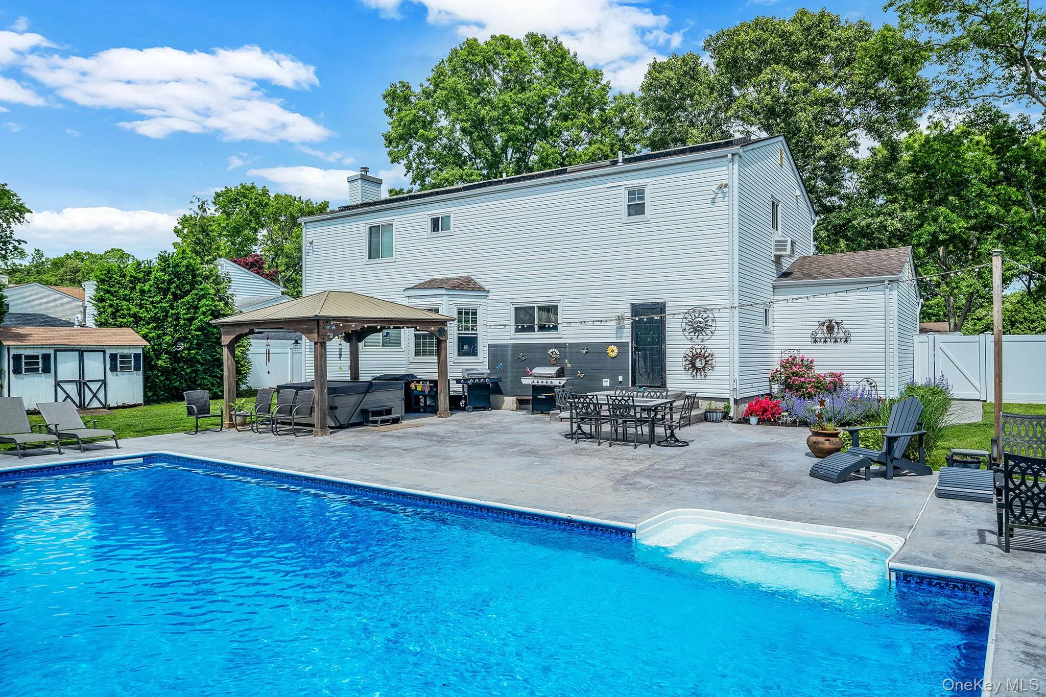 4 Sharon Drive, Brookhaven, NY, 4 Bedrooms Bedrooms, 8 Rooms Rooms,2 BathroomsBathrooms,Residential,For Rent,Sharon,0,1006653 4 Sharon Drive, Brookhaven, NY, 4 Bedrooms Bedrooms, 8 Rooms Rooms,2 BathroomsBathrooms,Residential,For Rent,Sharon,0,1006653